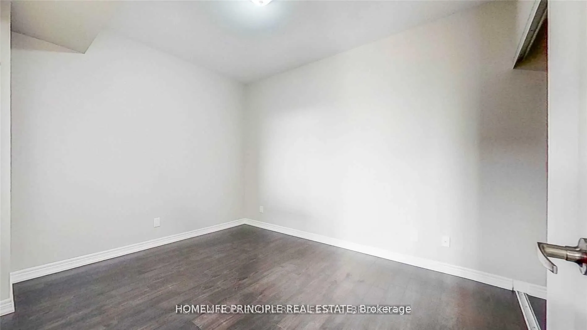 Photo 22 of Unit 910, 9245 Jane Street, Vaughan, Maple — HOMEH