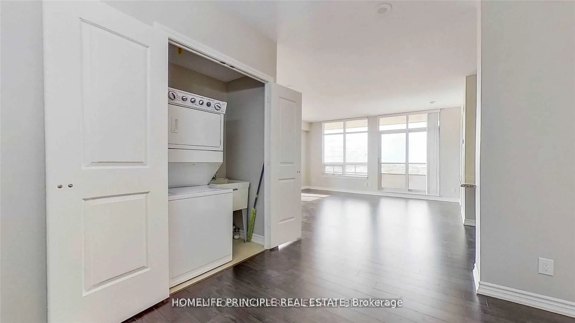 Photo 26 of Unit 910, 9245 Jane Street, Vaughan, Maple — HOMEH