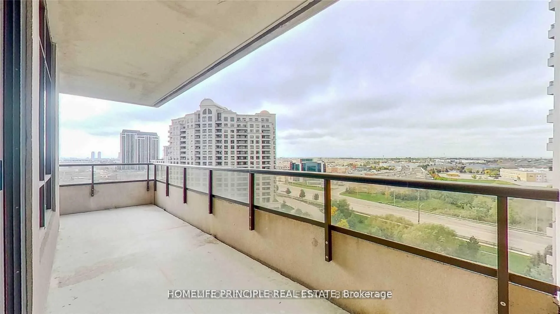Photo 37 of Unit 910, 9245 Jane Street, Vaughan, Maple — HOMEH