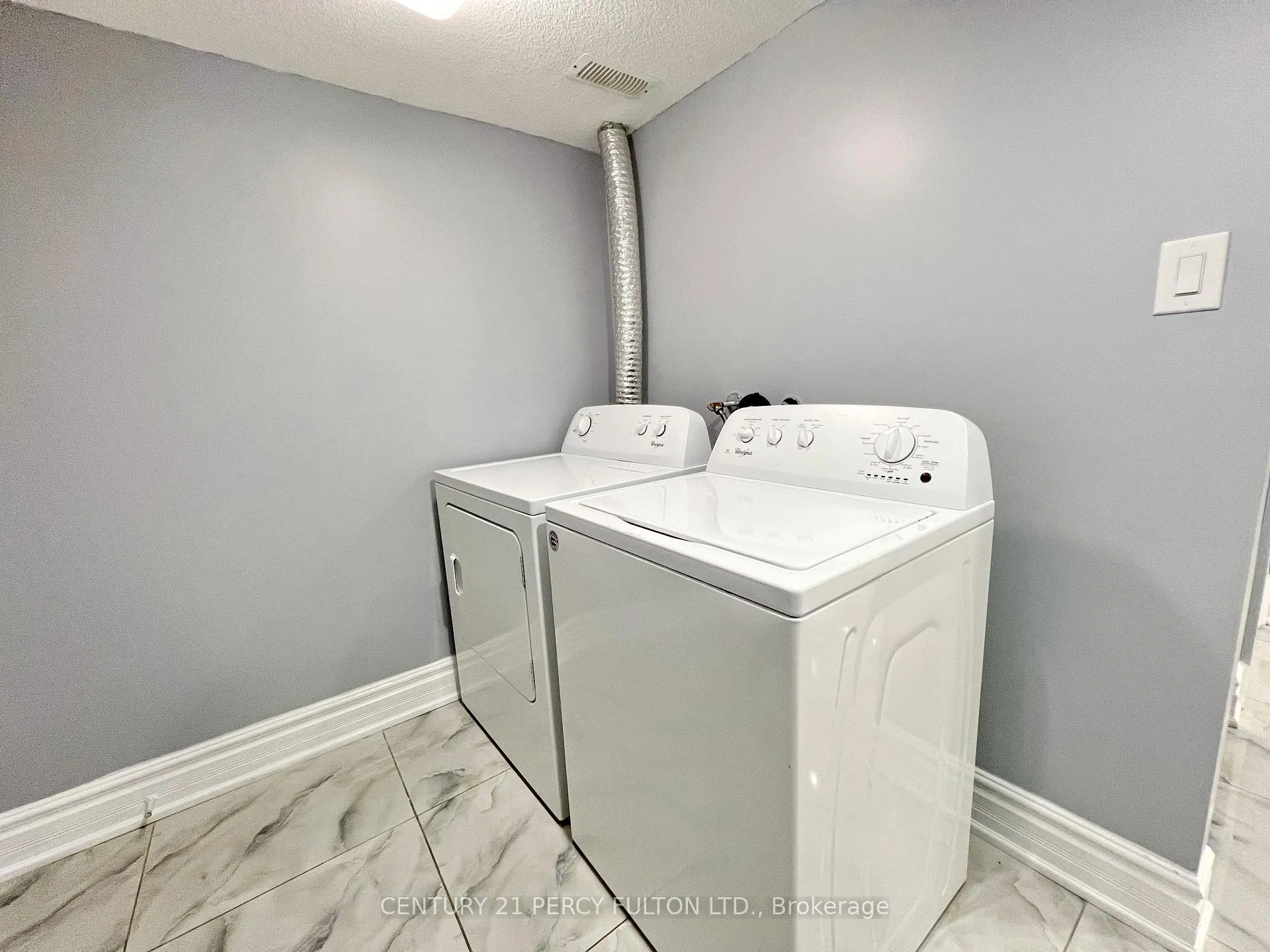 Photo 14 of 63 Mindy Crescent, Markham, Middlefield — HOMEH