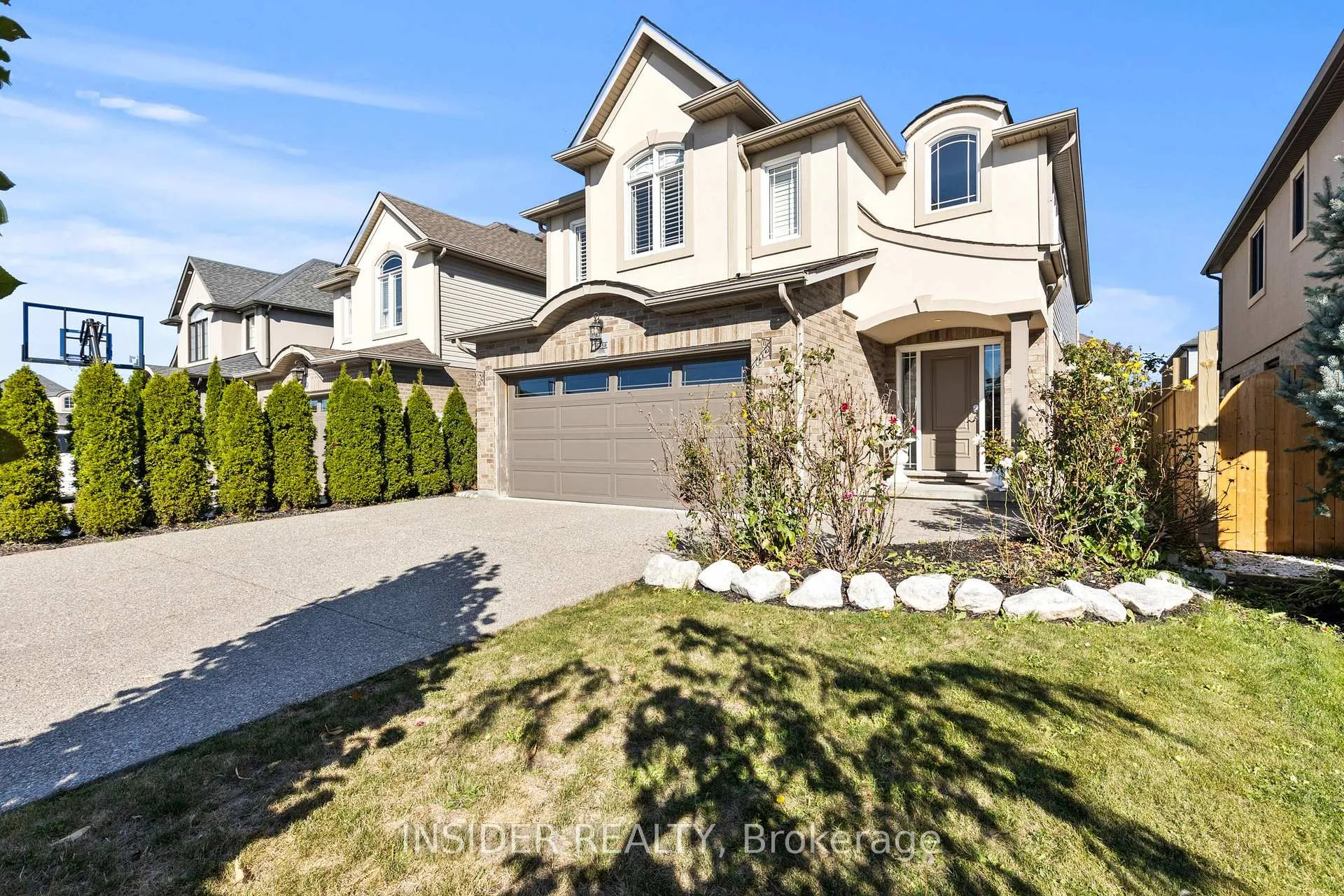 Photo 5 of 6058 Ernest Crescent, Niagara Falls, Forestview — HOMEH