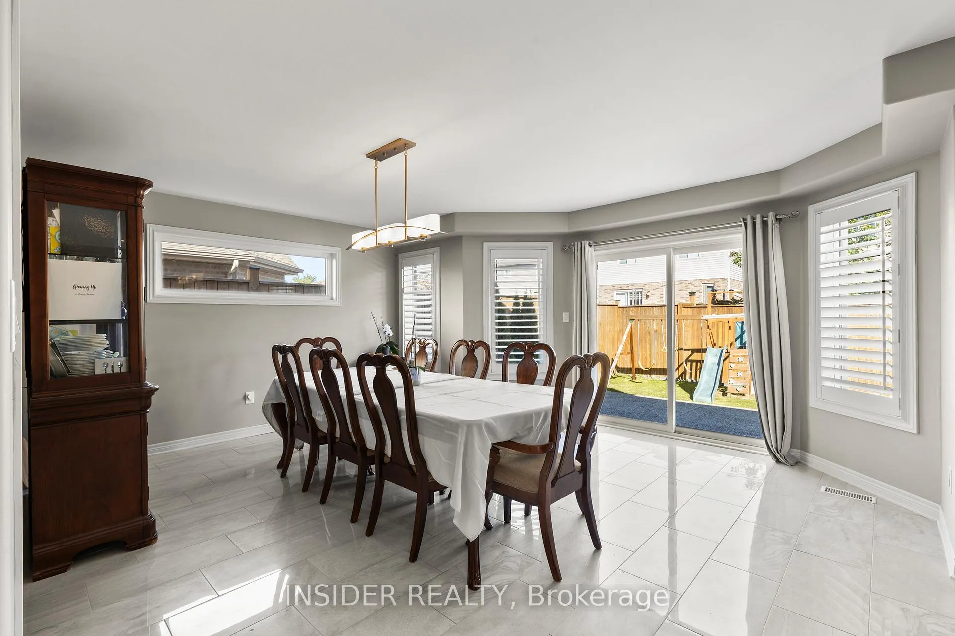 Photo 10 of 6058 Ernest Crescent, Niagara Falls, Forestview — HOMEH