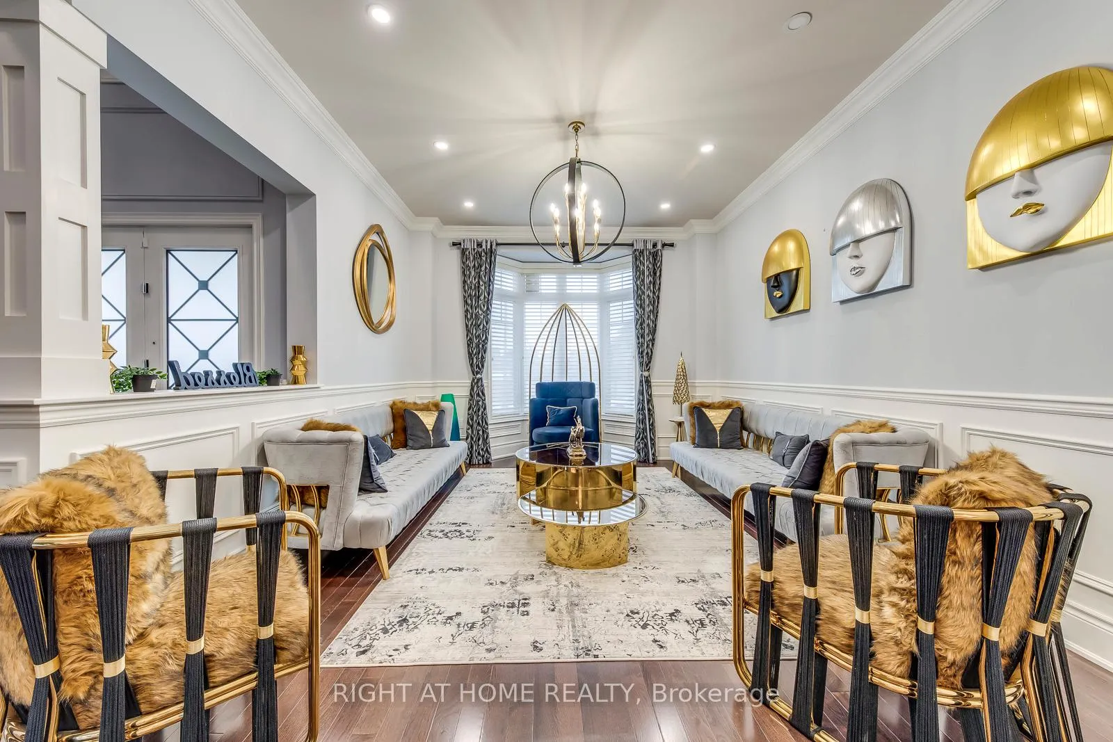 Photo 6 of 45 Torgan Trail, Vaughan, Kleinburg — HOMEH