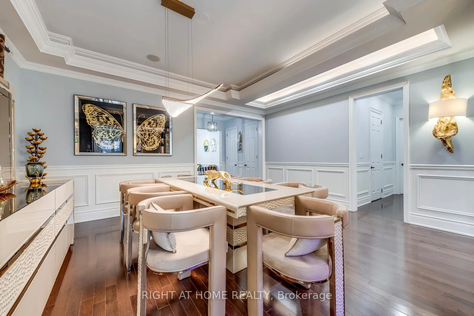 Photo 11 of 45 Torgan Trail, Vaughan, Kleinburg — HOMEH