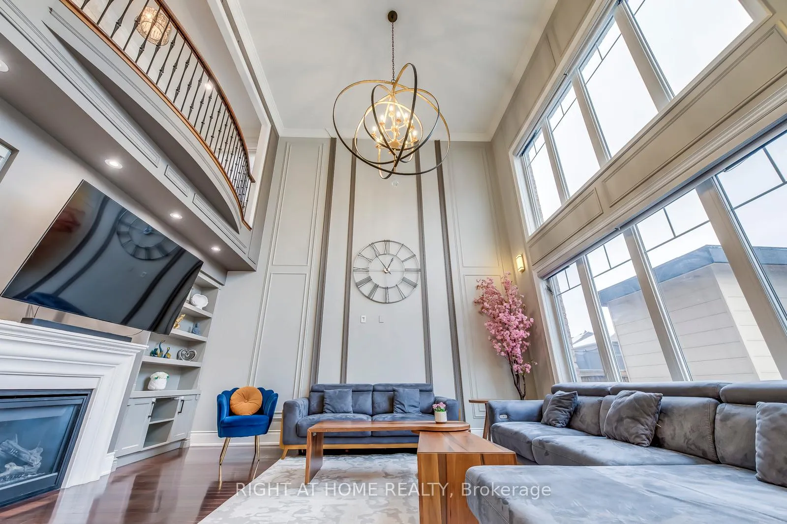 Photo 13 of 45 Torgan Trail, Vaughan, Kleinburg — HOMEH