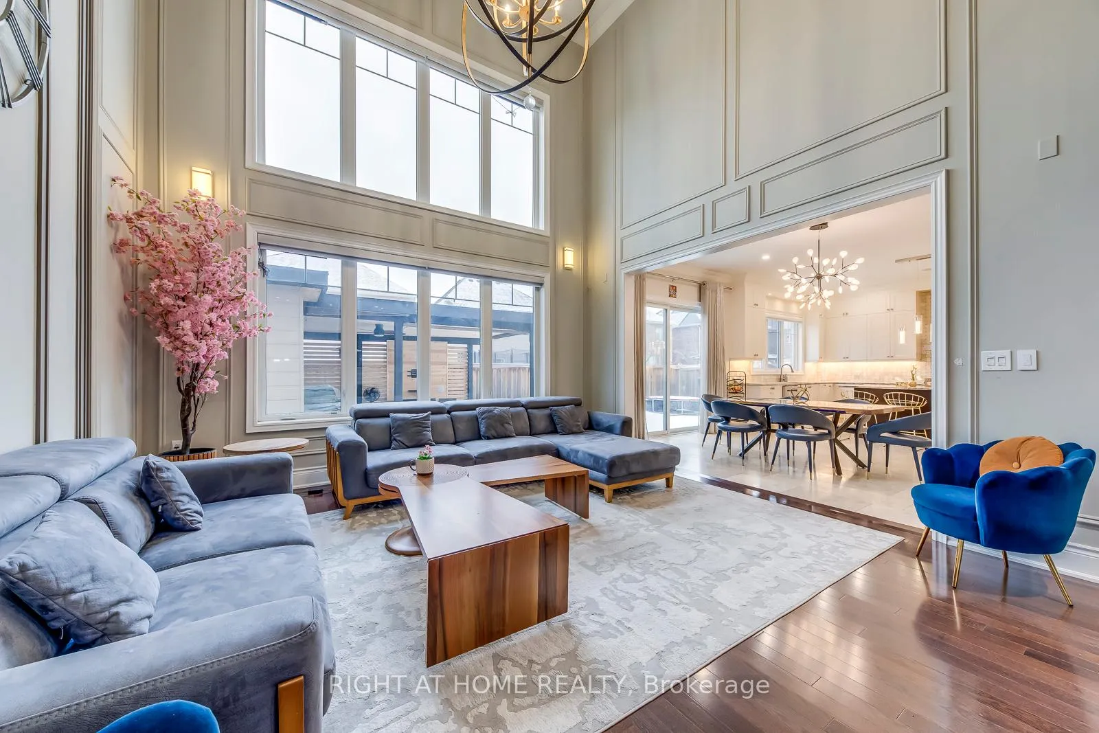 Photo 14 of 45 Torgan Trail, Vaughan, Kleinburg — HOMEH
