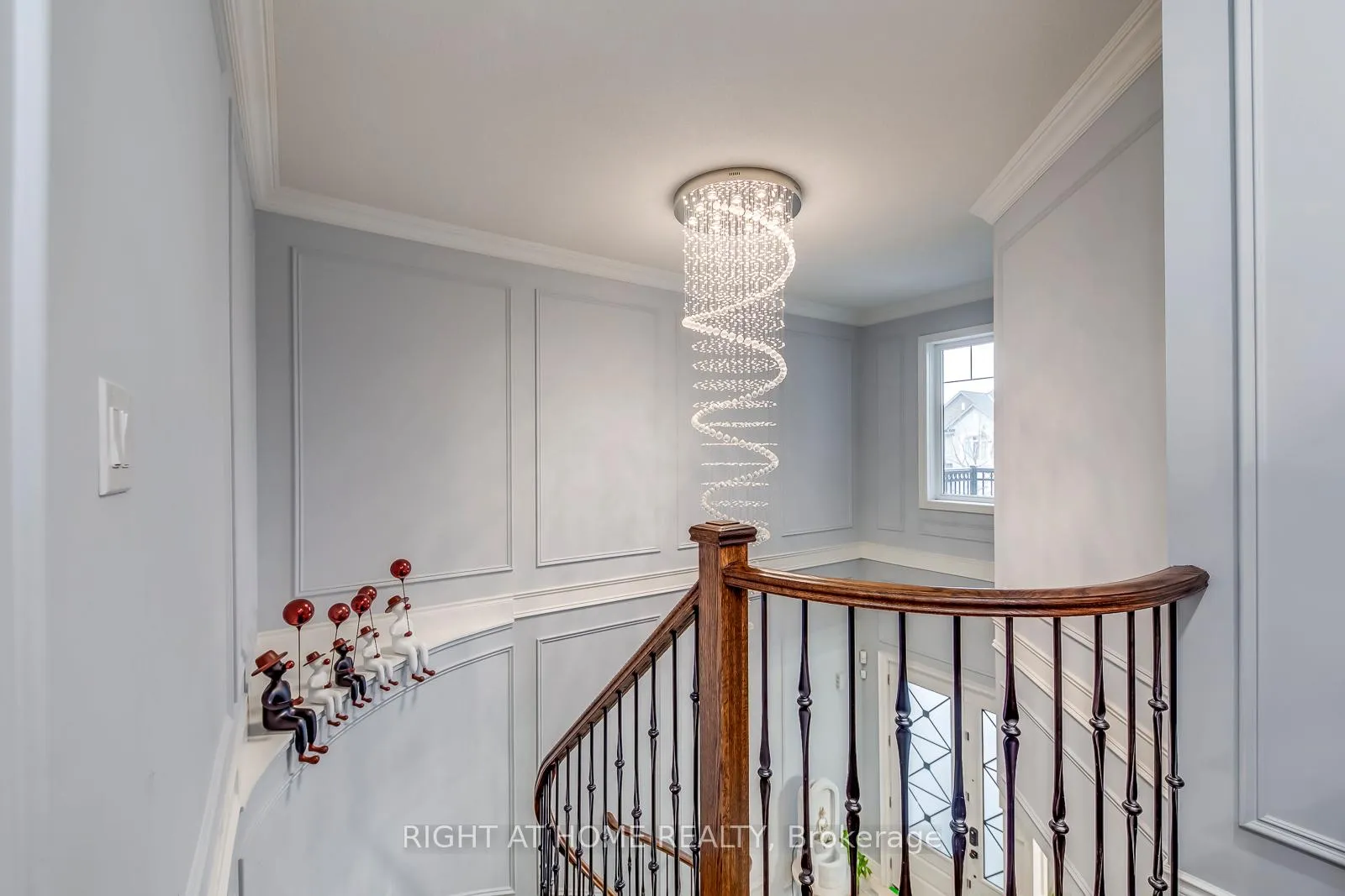 Photo 30 of 45 Torgan Trail, Vaughan, Kleinburg — HOMEH