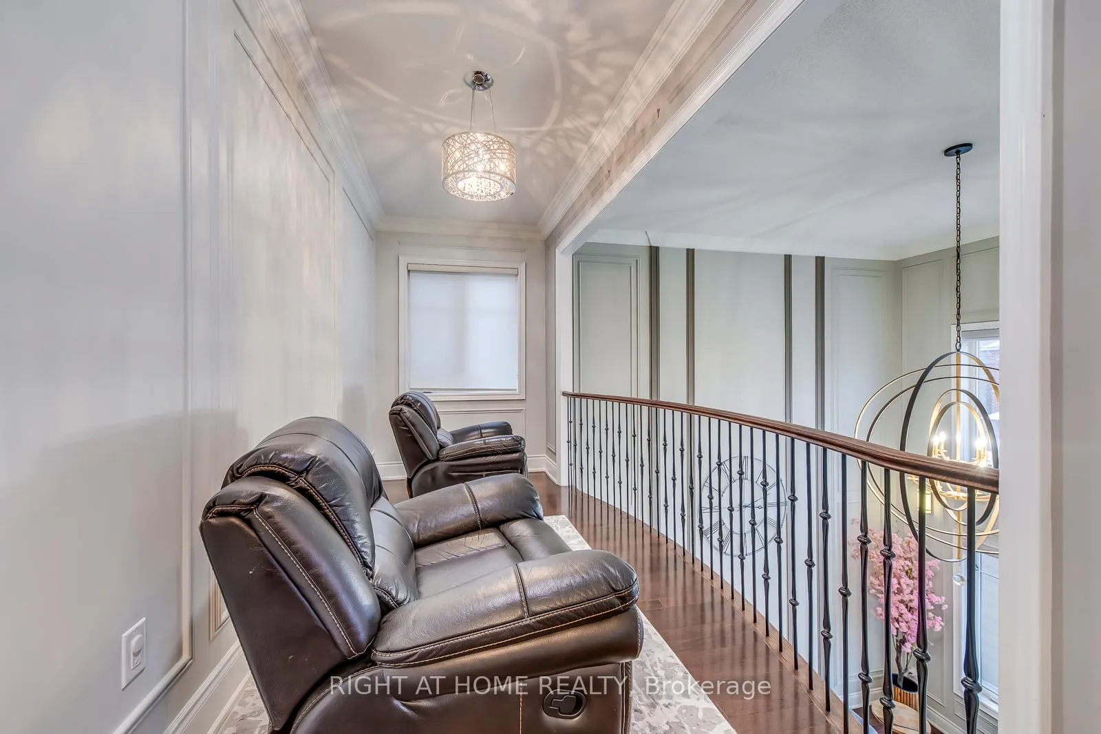 Photo 31 of 45 Torgan Trail, Vaughan, Kleinburg — HOMEH