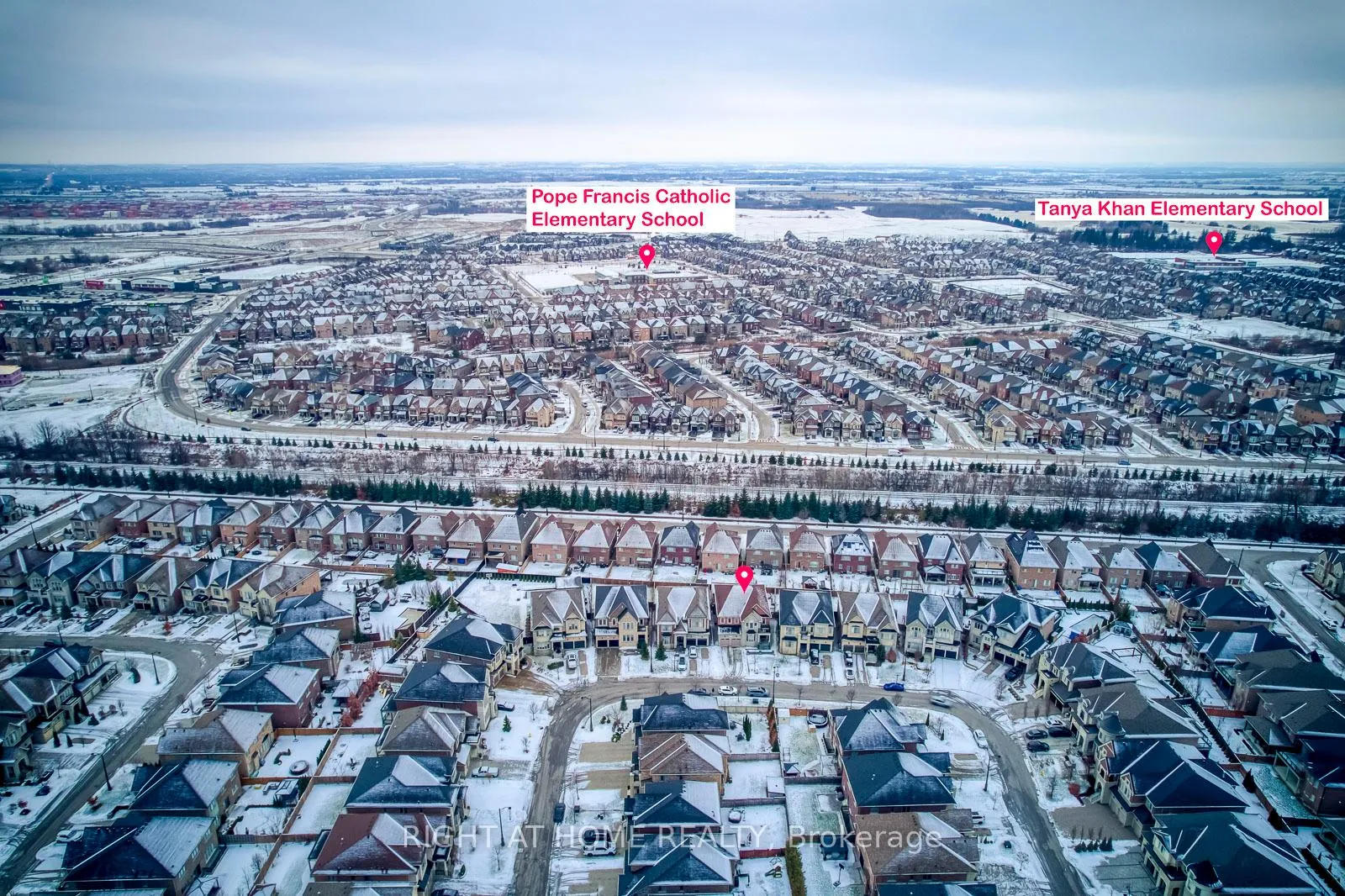 Photo 50 of 45 Torgan Trail, Vaughan, Kleinburg — HOMEH
