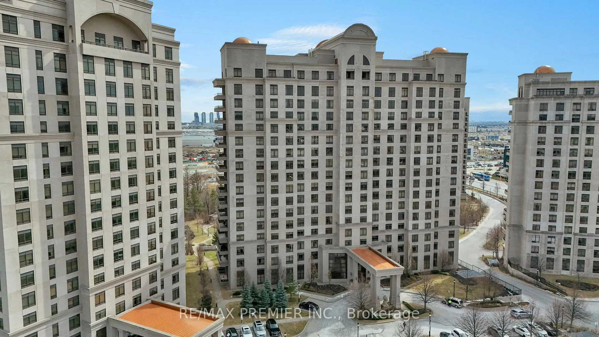 Photo 1 of Unit 1003, 9245 Jane Street, Vaughan, Maple — HOMEH