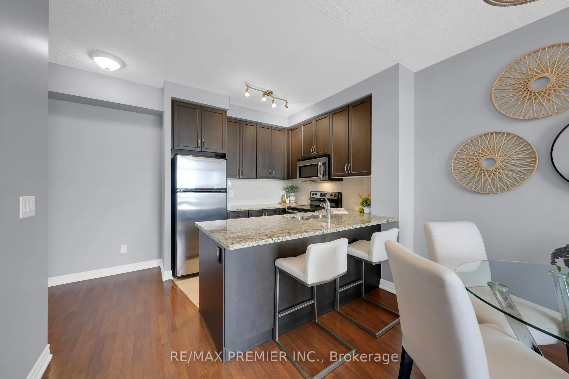 Photo 13 of Unit 1003, 9245 Jane Street, Vaughan, Maple — HOMEH