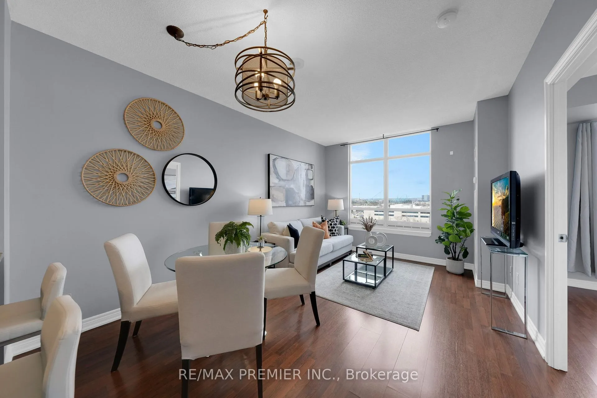 Photo 14 of Unit 1003, 9245 Jane Street, Vaughan, Maple — HOMEH