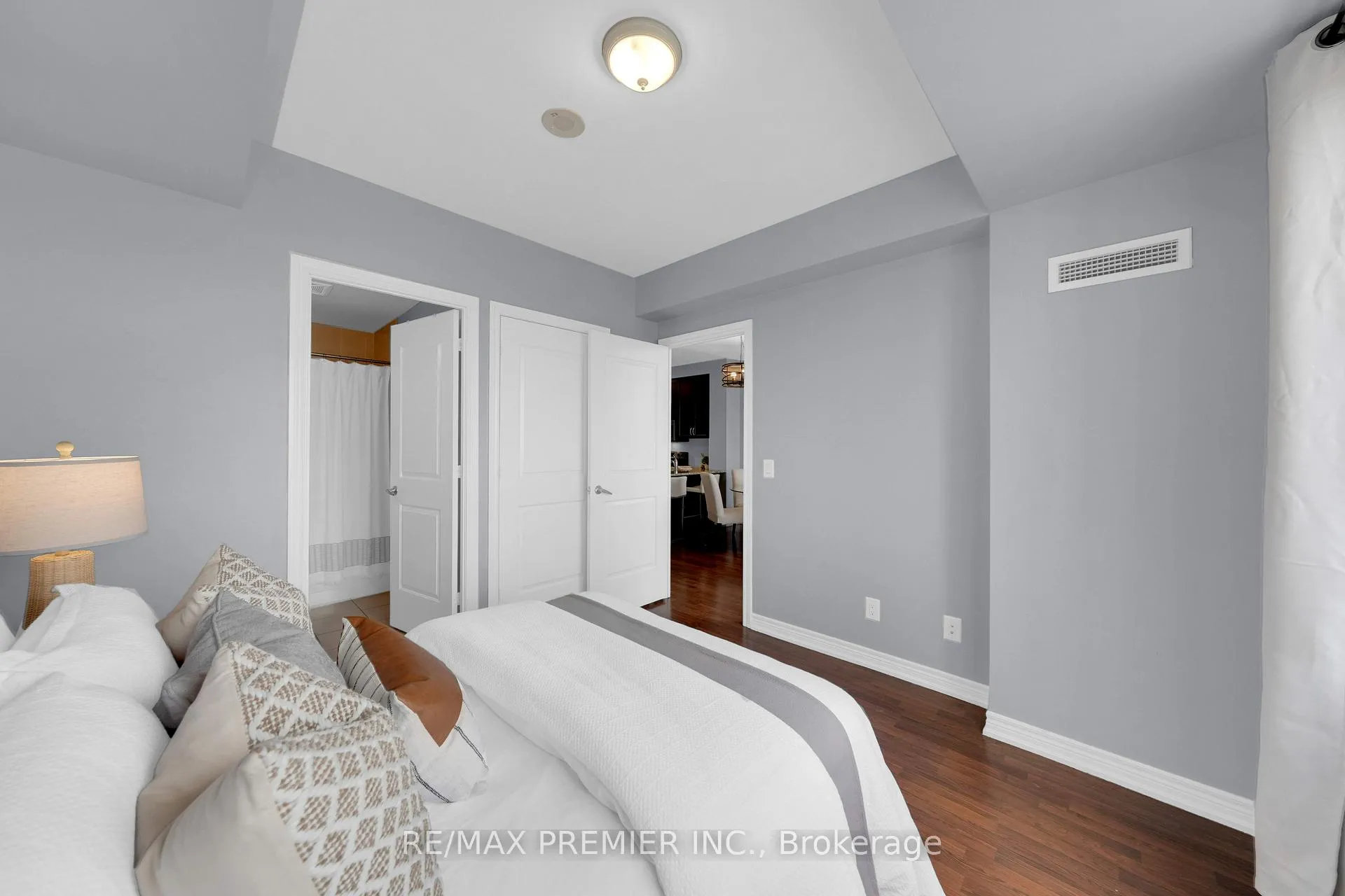 Photo 19 of Unit 1003, 9245 Jane Street, Vaughan, Maple — HOMEH