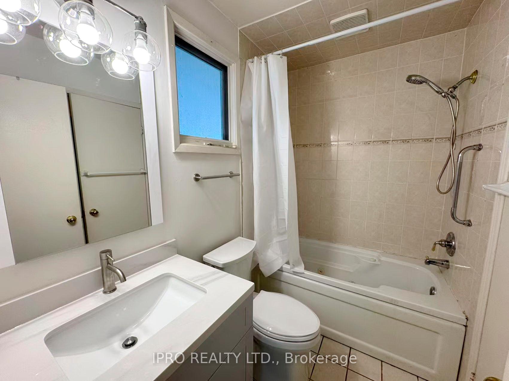 Photo 27 of 3056 Tecumseh Drive, Burlington, Roseland — HOMEH