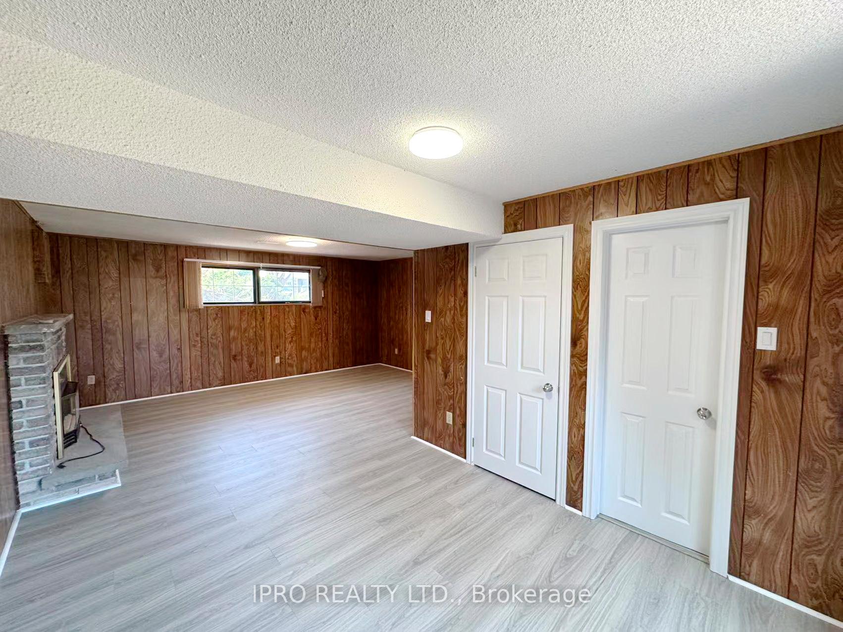 Photo 31 of 3056 Tecumseh Drive, Burlington, Roseland — HOMEH