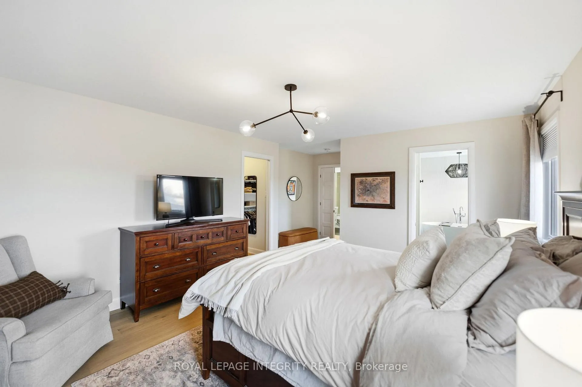 Photo 24 of 451 Moonlight Drive, Russell, Russell Twp — HOMEH