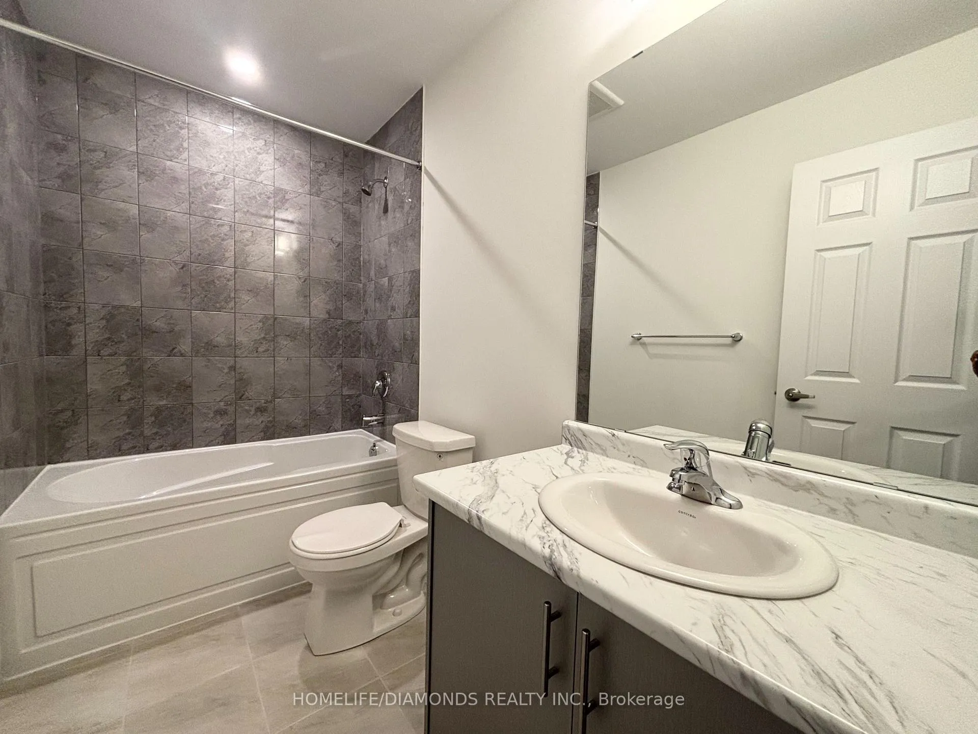 Photo 9 of 10 Higgins Avenue, Thorold, Hurricane/Merrittville — HOMEH