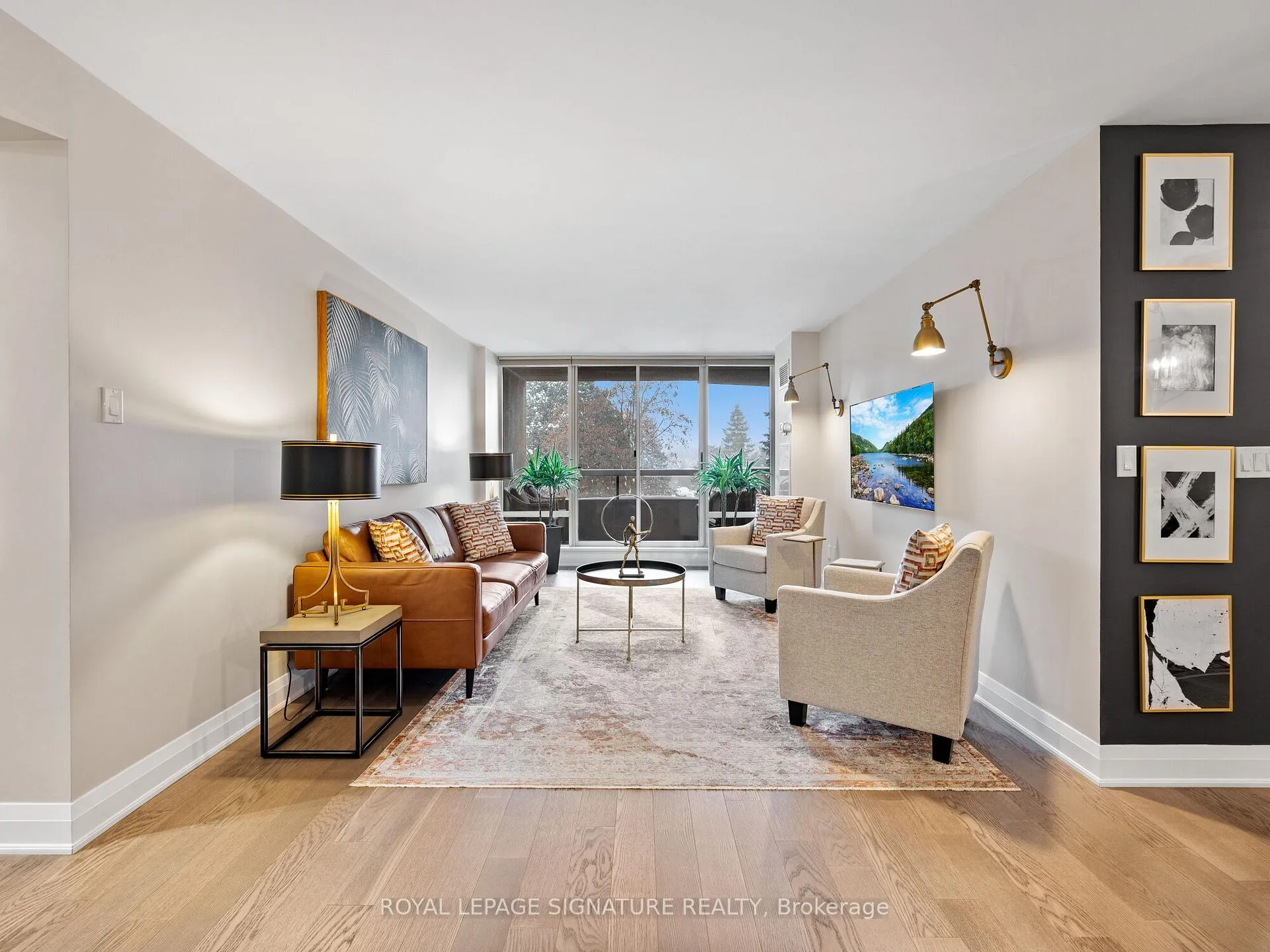 Photo 4 of Unit 421, 1210 Don Mills Road, North York, Banbury-Don Mills — HOMEH