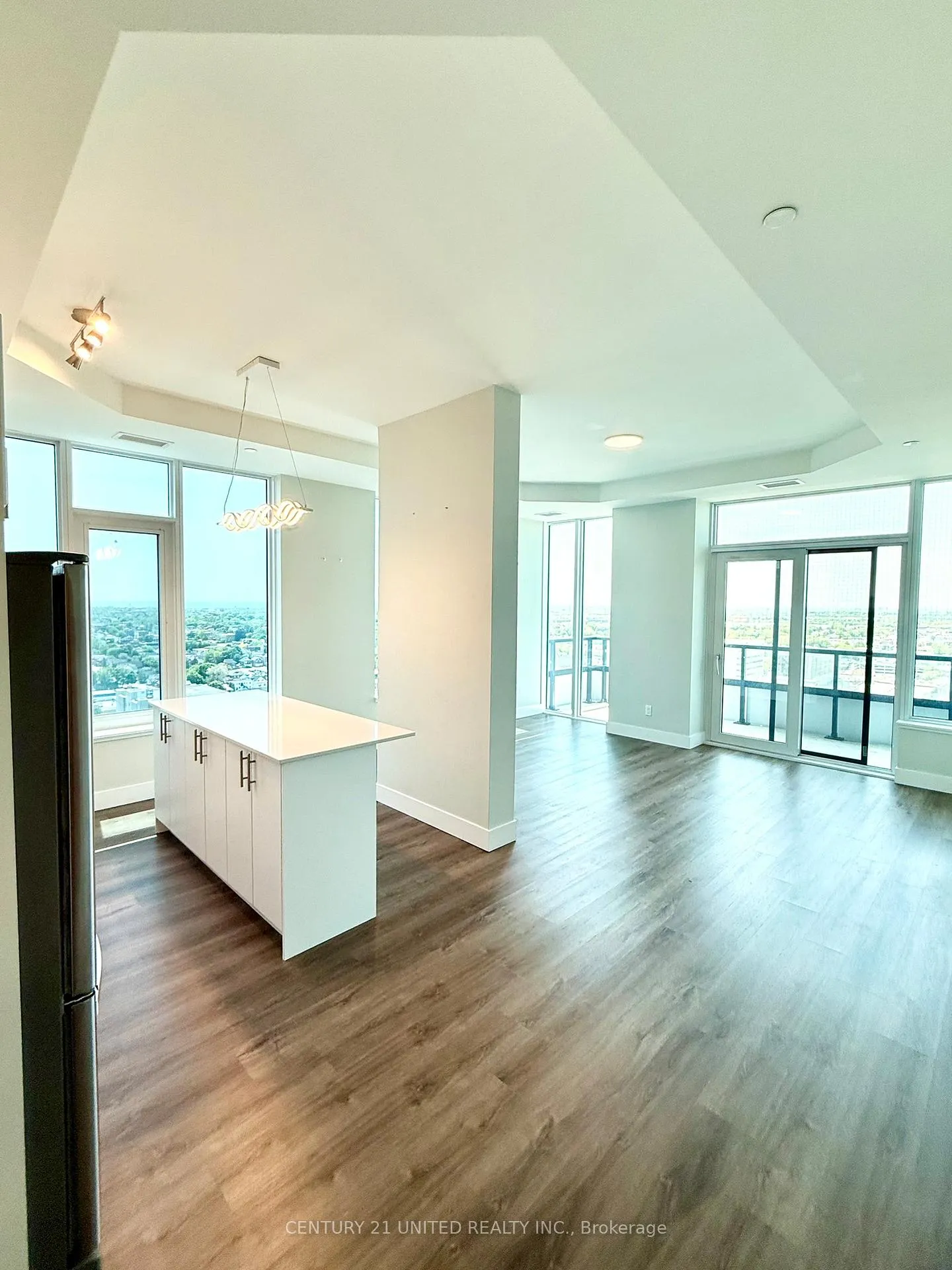 Photo 3 of Unit 1902, 80 Bond Street E, Oshawa, Central — HOMEH
