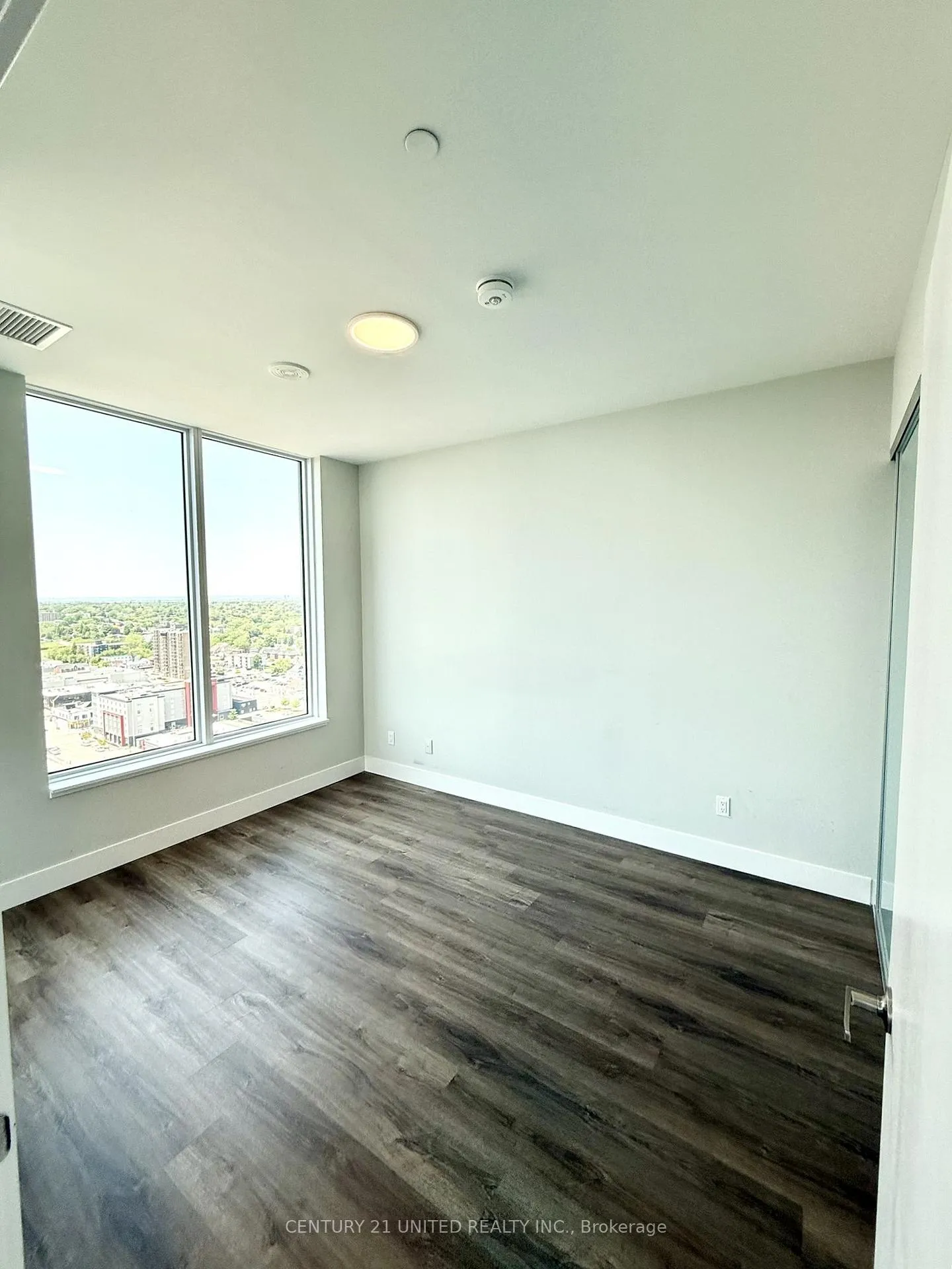 Photo 7 of Unit 1902, 80 Bond Street E, Oshawa, Central — HOMEH