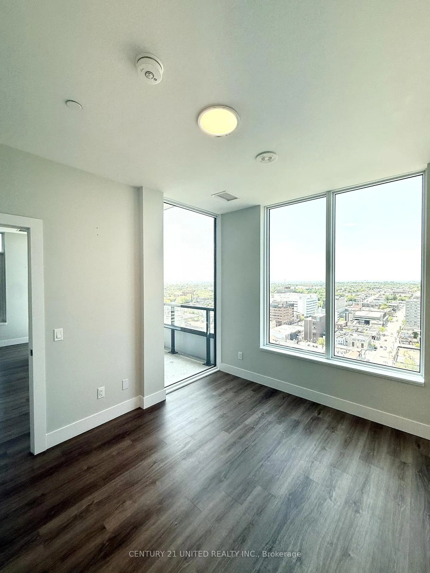 Photo 8 of Unit 1902, 80 Bond Street E, Oshawa, Central — HOMEH