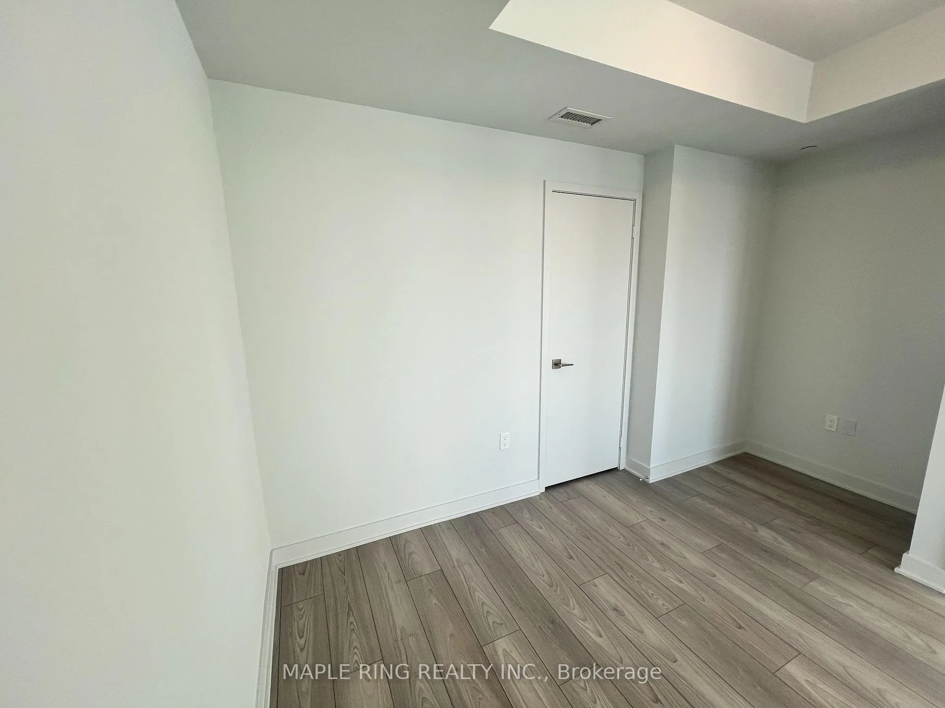 Photo 4 of Unit 1608, 2920 Highway 7 Road, Vaughan, Concord — HOMEH