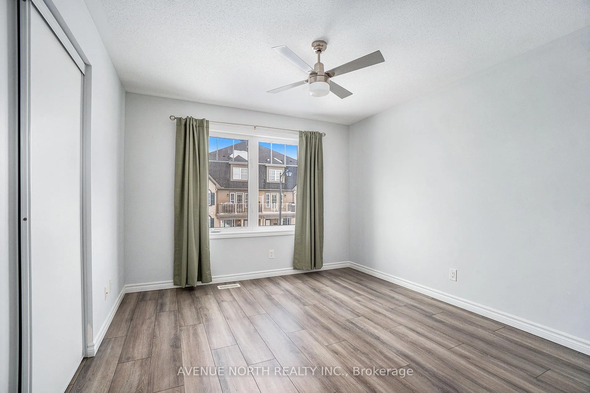 Photo 15 of 149 Mandalay Street, Ottawa, Avalon West — HOMEH