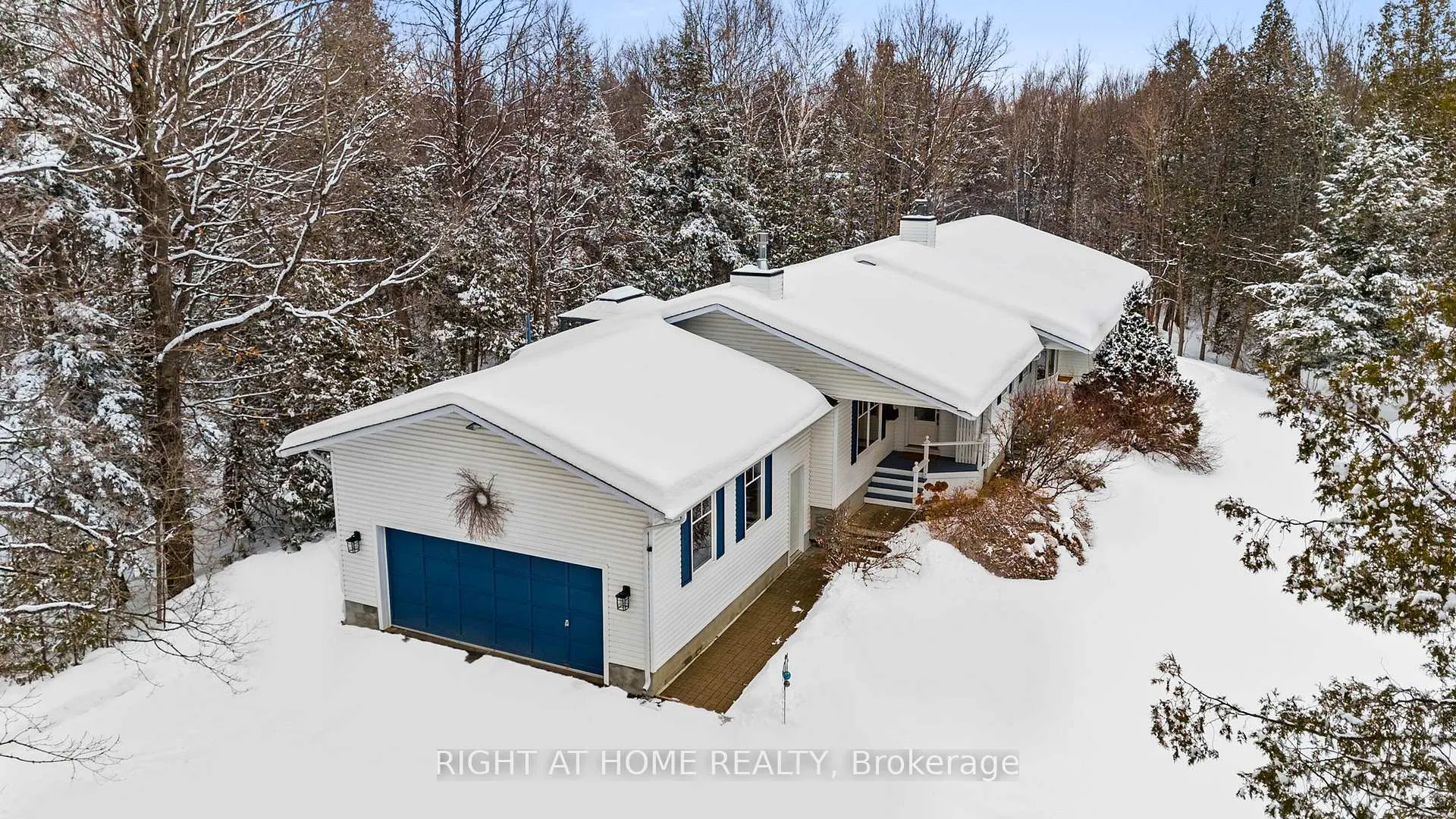 Photo 3 of 360 MCGREGOR Dr, Carleton Place, Beckwith Twp — HOMEH