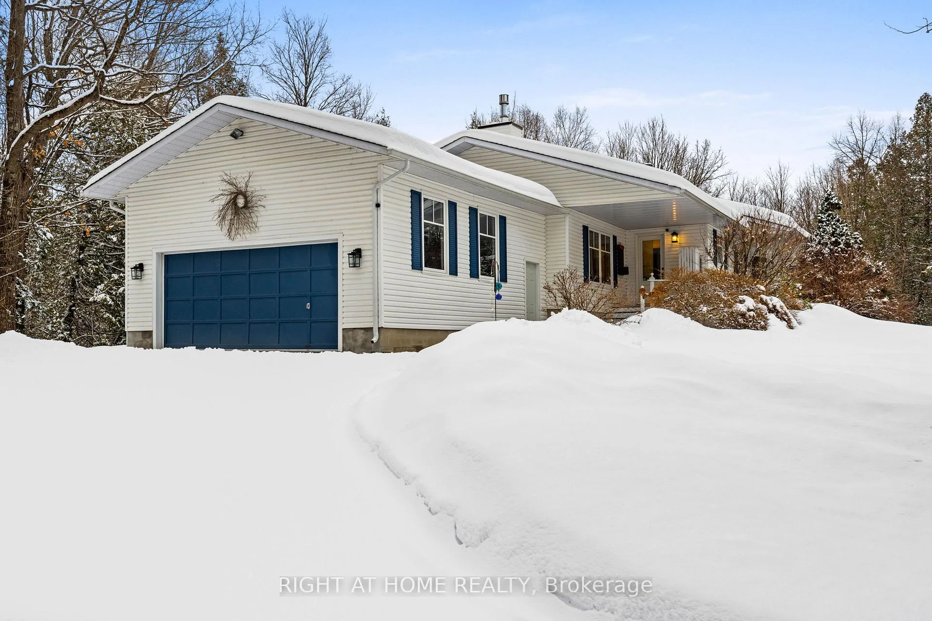Photo 4 of 360 MCGREGOR Dr, Carleton Place, Beckwith Twp — HOMEH