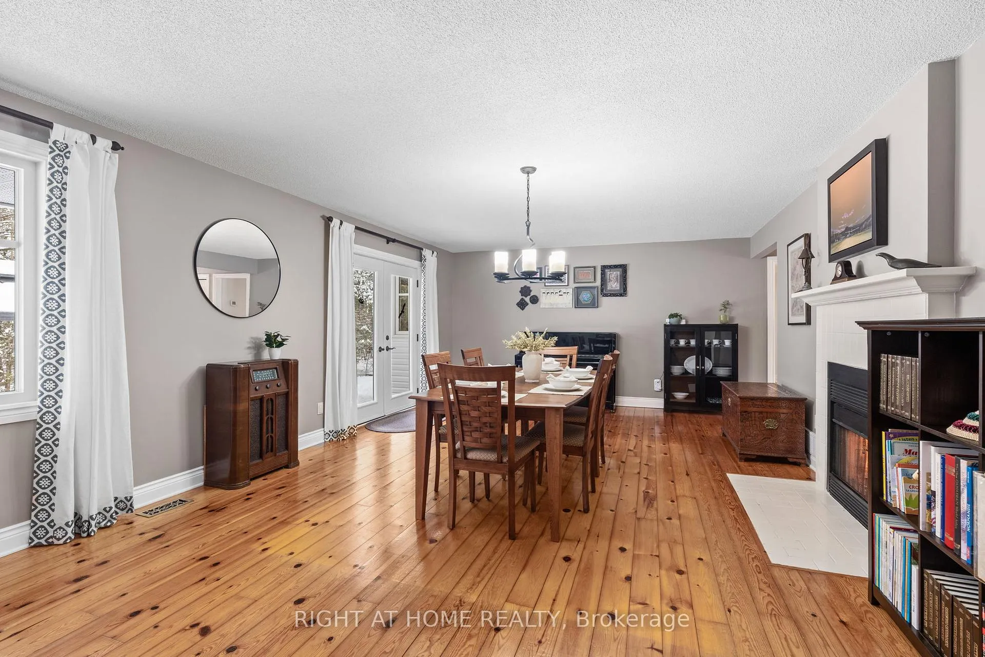Photo 16 of 360 MCGREGOR Dr, Carleton Place, Beckwith Twp — HOMEH
