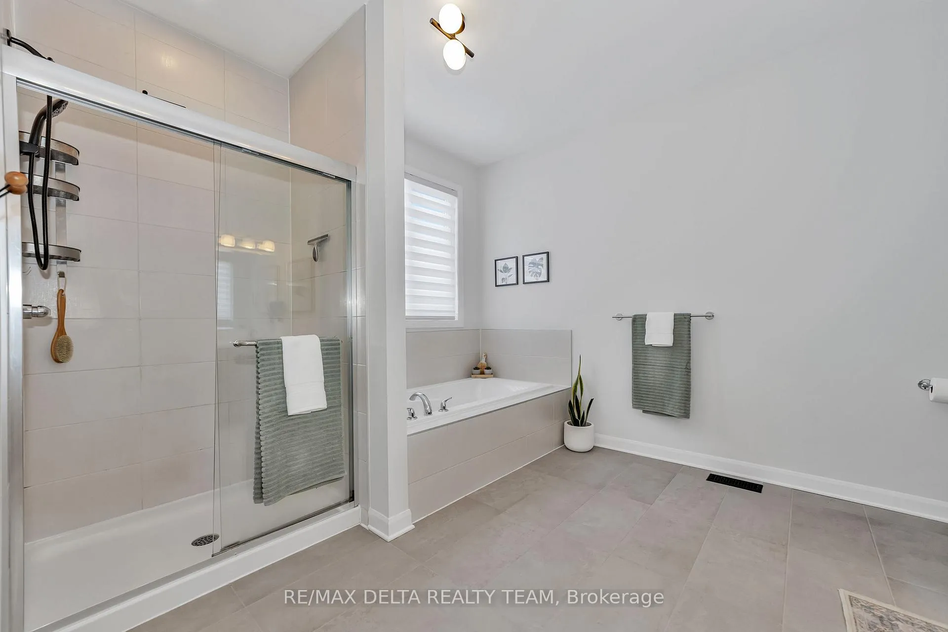 Photo 23 of 156 Aquarium Ave, Ottawa, Avalon West — HOMEH