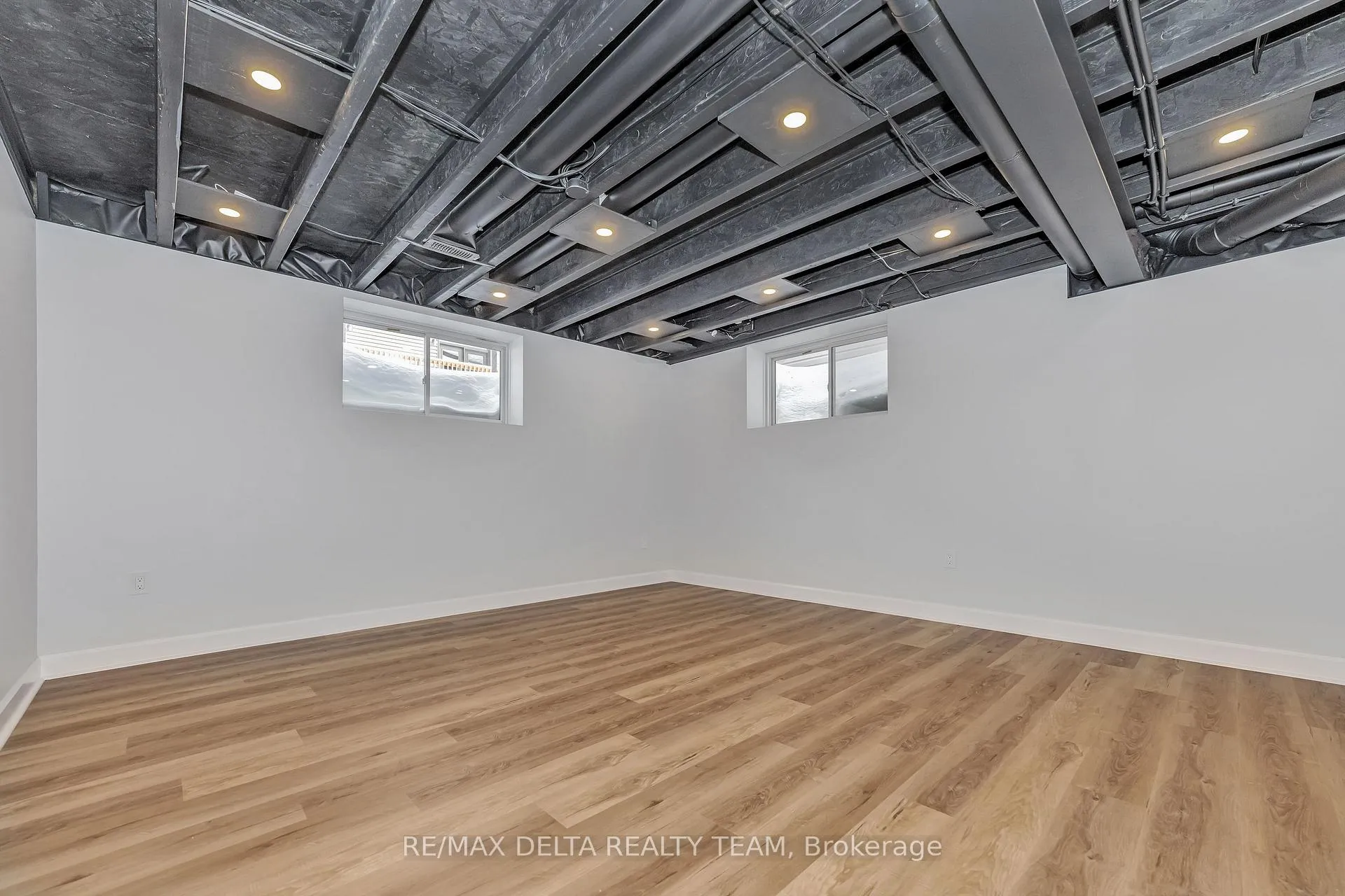 Photo 37 of 156 Aquarium Ave, Ottawa, Avalon West — HOMEH