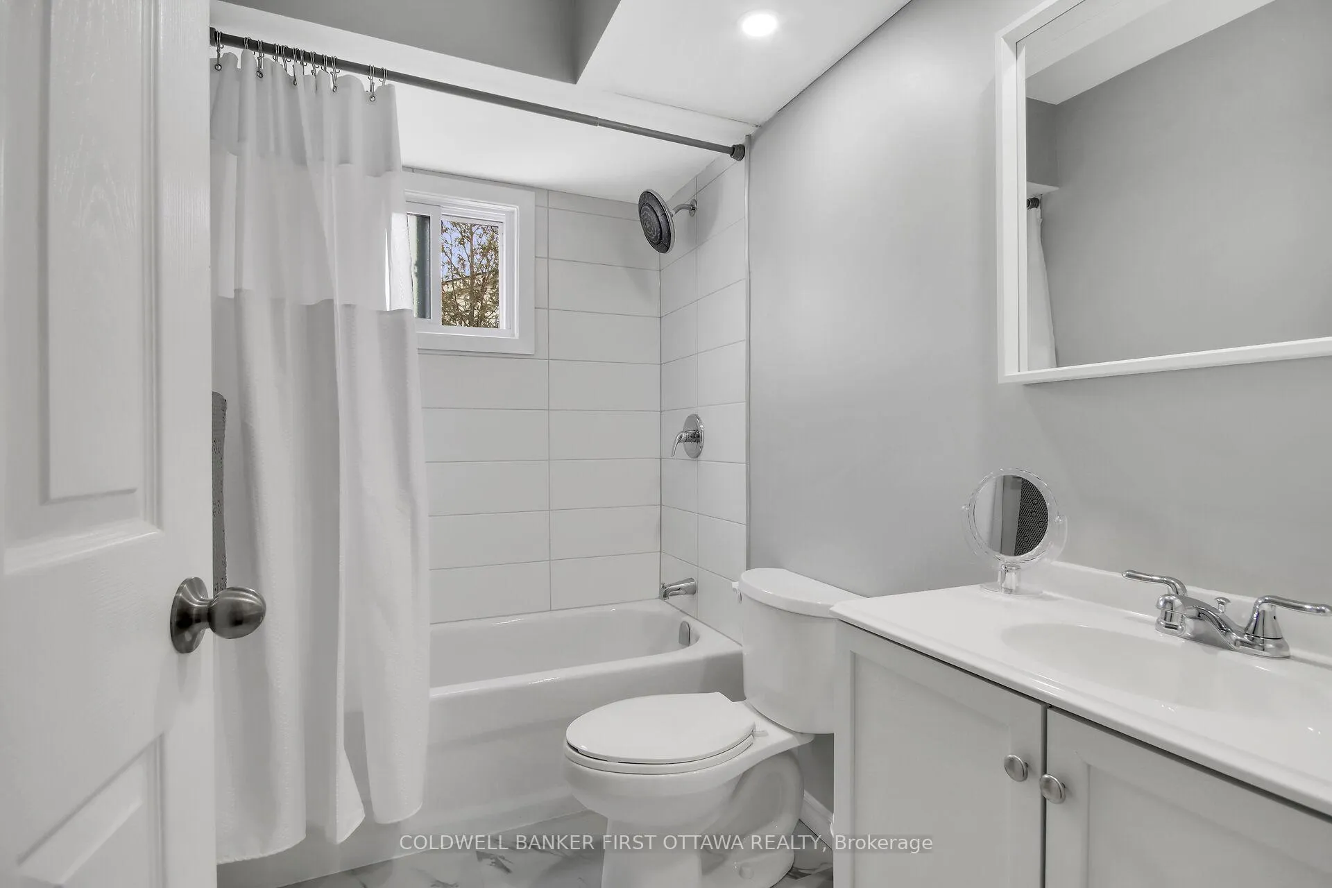 Photo 23 of 176 Larkin Dr, Ottawa, Barrhaven - Pheasant Run — HOMEH