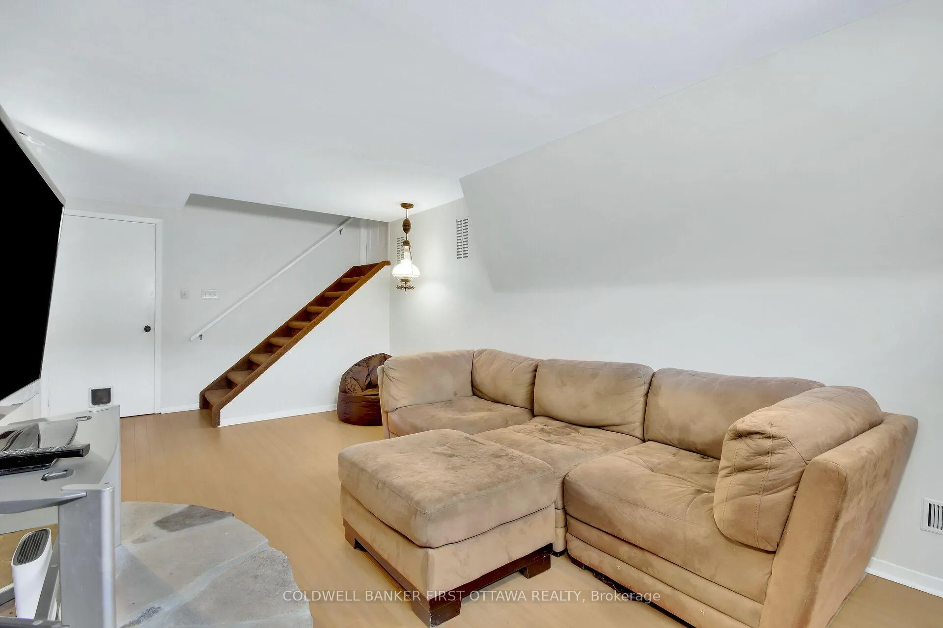 Photo 25 of 176 Larkin Dr, Ottawa, Barrhaven - Pheasant Run — HOMEH