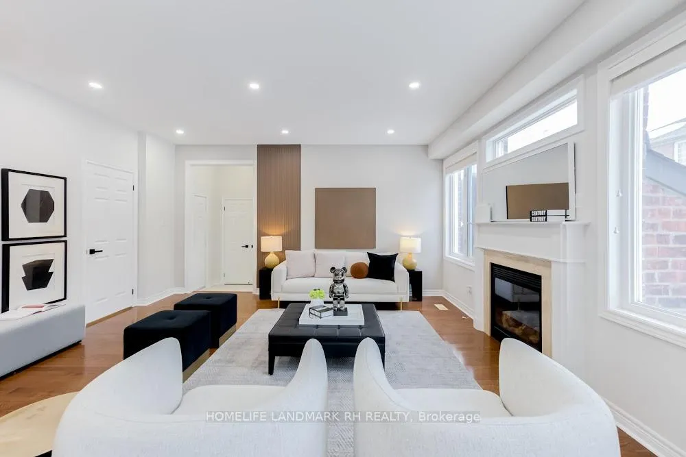 Photo 9 of 47 Herbert Wales Cres, Markham, Victoria Square — HOMEH