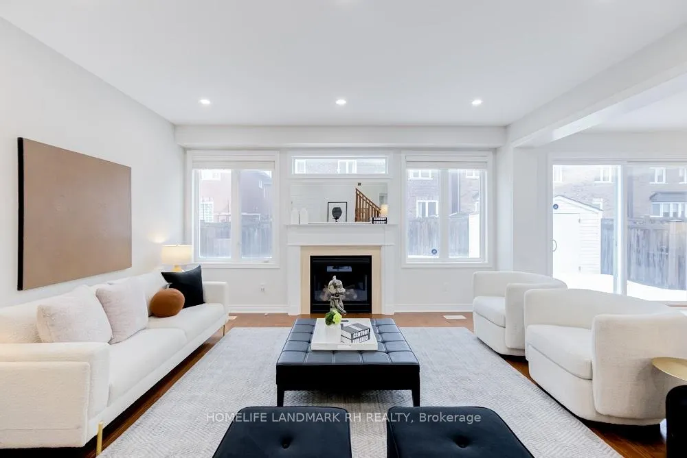 Photo 10 of 47 Herbert Wales Cres, Markham, Victoria Square — HOMEH