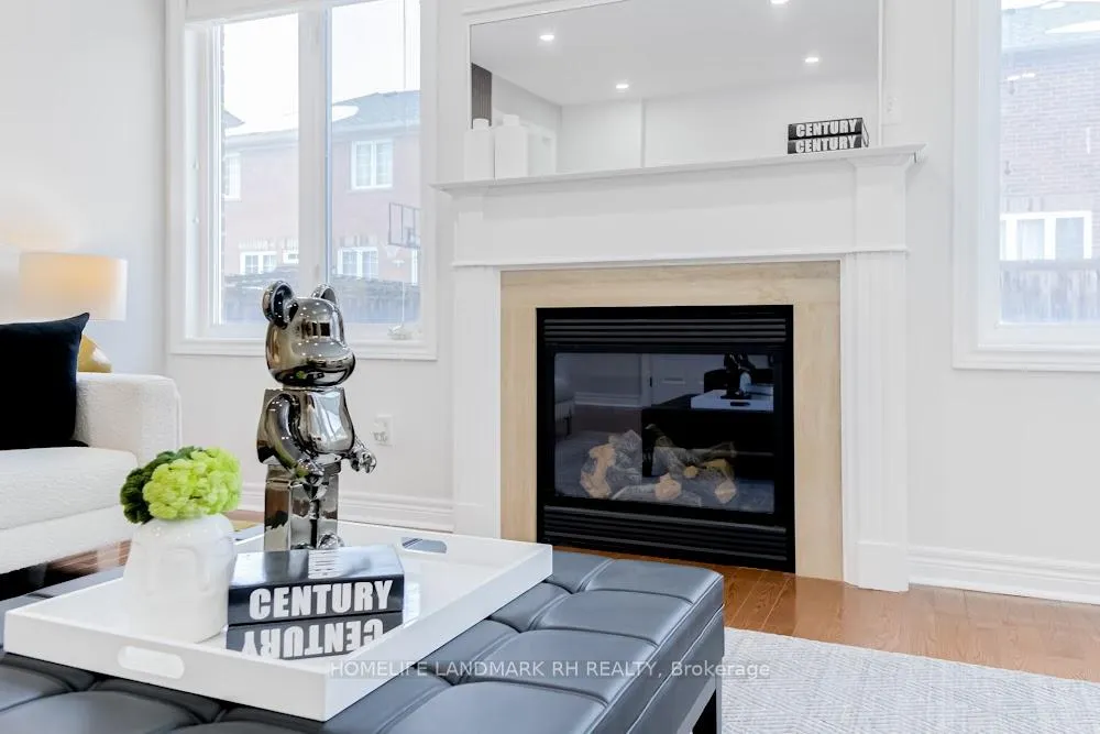 Photo 11 of 47 Herbert Wales Cres, Markham, Victoria Square — HOMEH