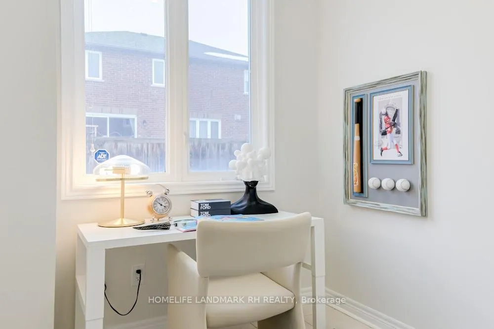 Photo 16 of 47 Herbert Wales Cres, Markham, Victoria Square — HOMEH