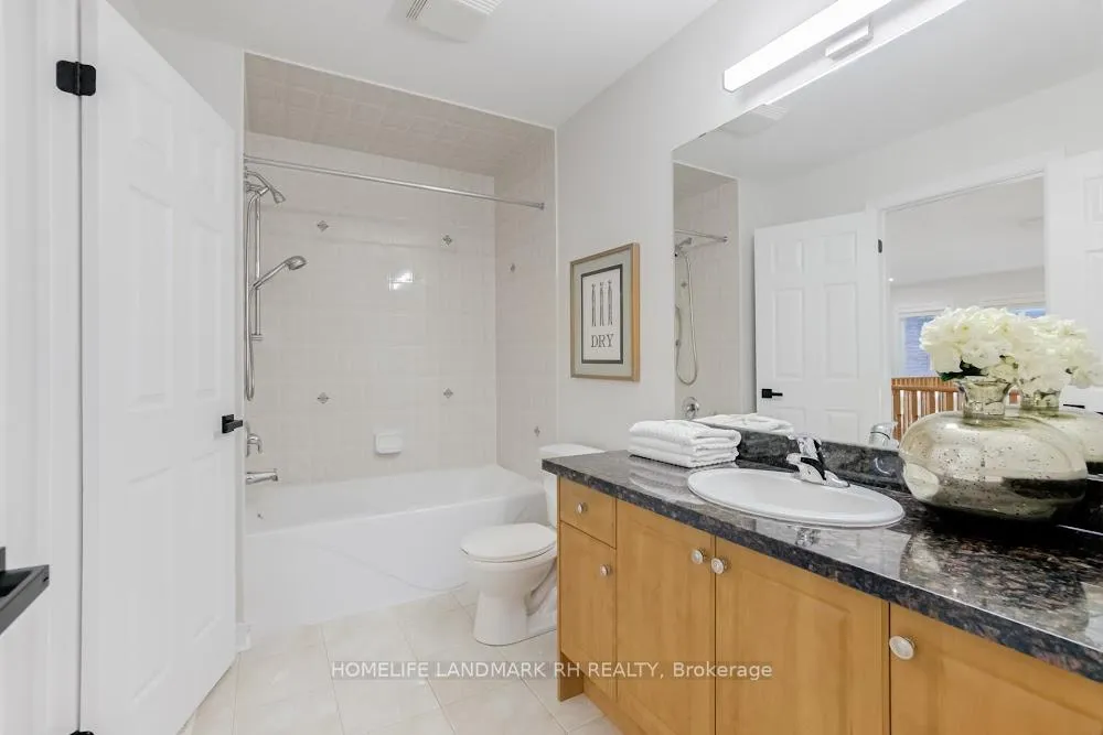 Photo 25 of 47 Herbert Wales Cres, Markham, Victoria Square — HOMEH