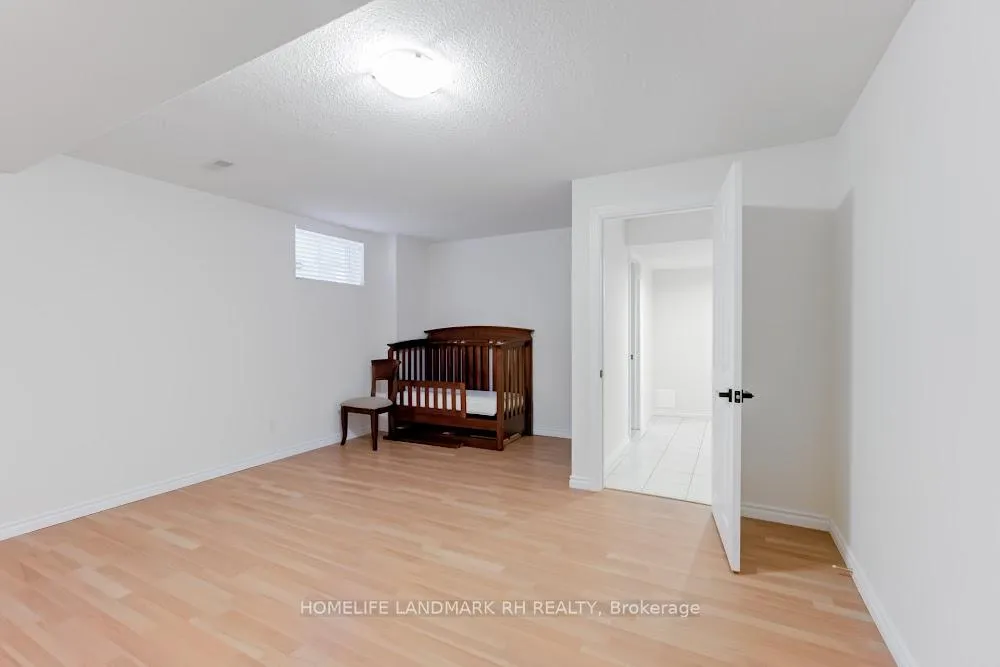Photo 35 of 47 Herbert Wales Cres, Markham, Victoria Square — HOMEH