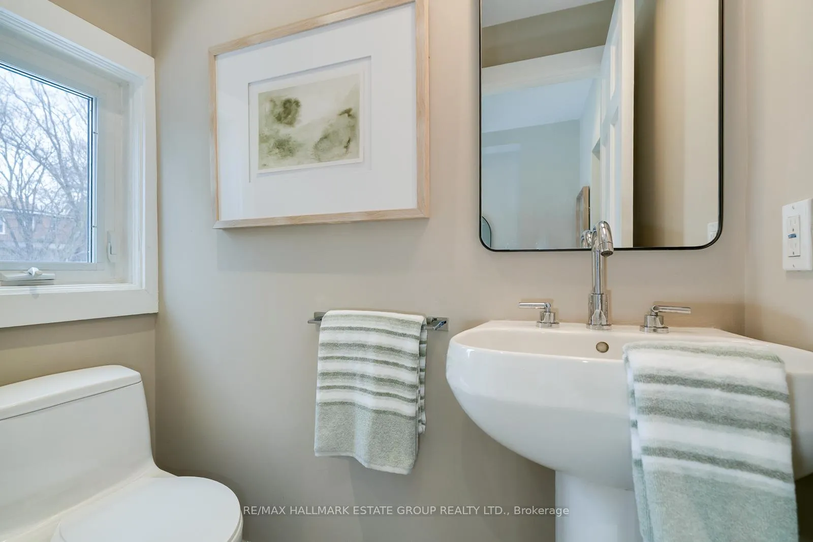 Photo 14 of 248 Strathmore Blvd, Toronto, Danforth — HOMEH