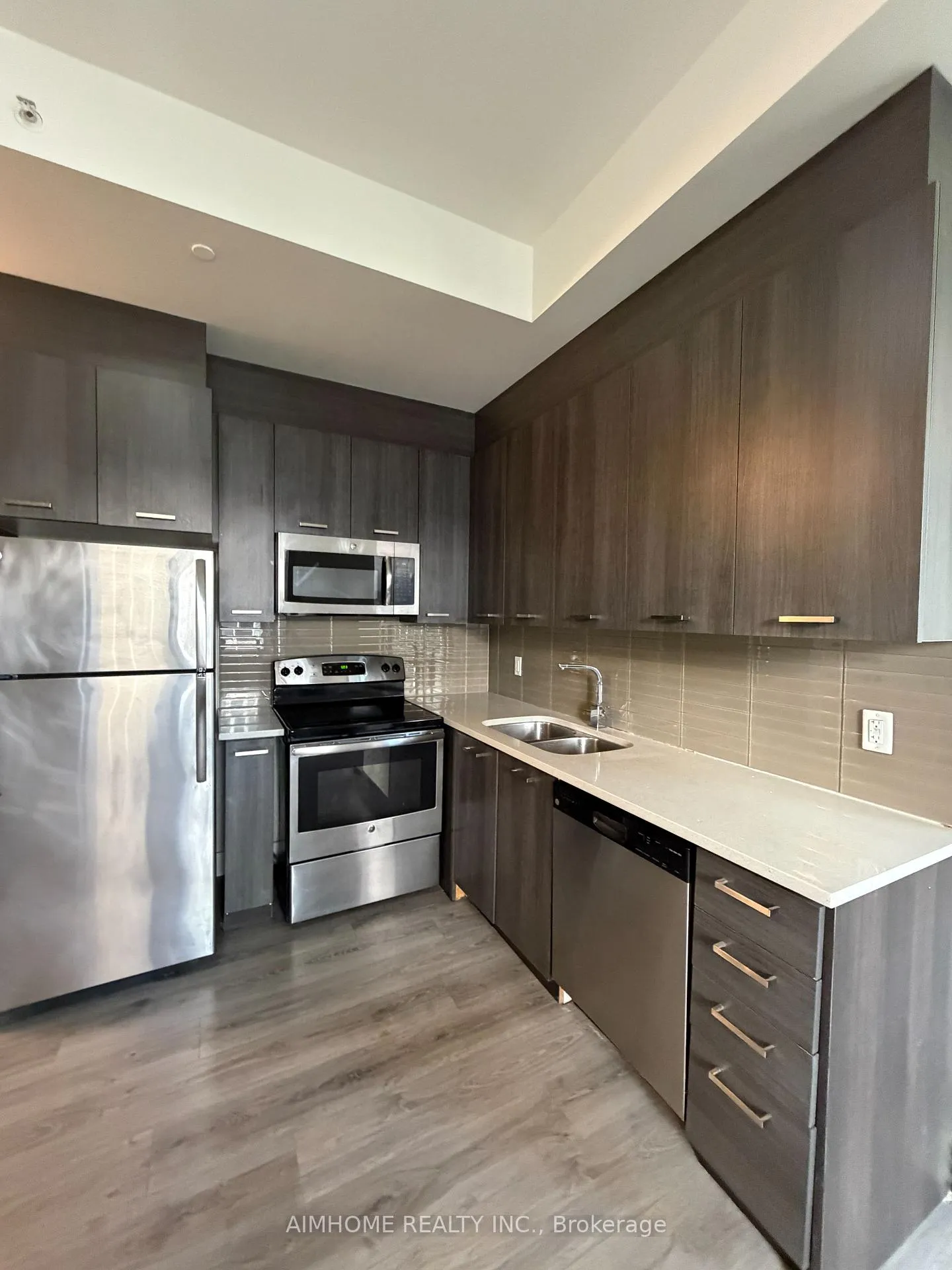 Photo 6 of Unit 509, 150 Main Street W, Hamilton, Central — HOMEH