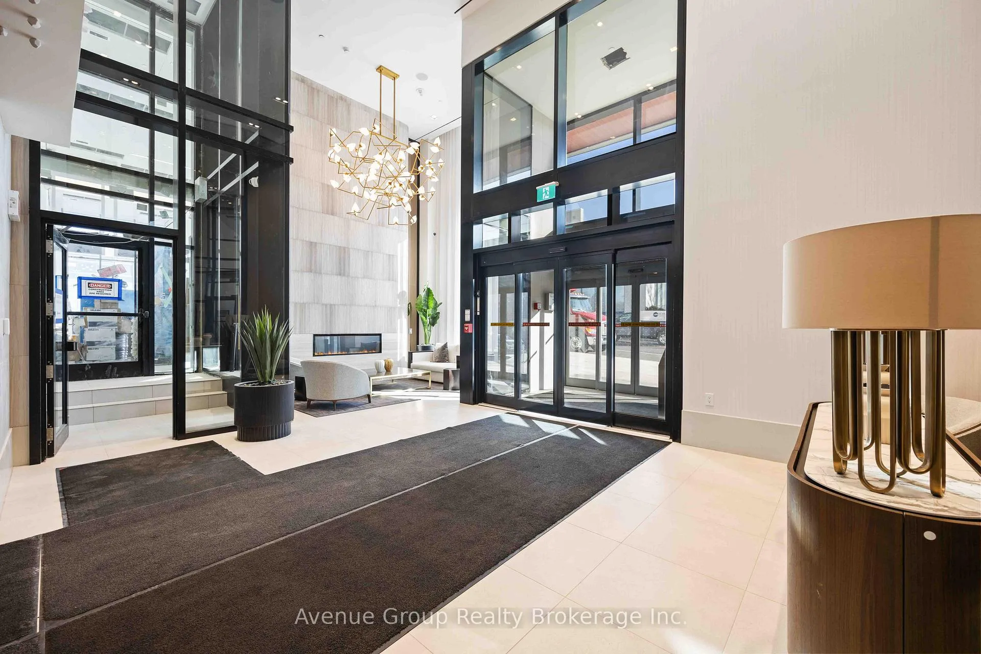 Photo 5 of Unit 827, 2020 Bathurst Street, Toronto, Humewood-Cedarvale — HOMEH