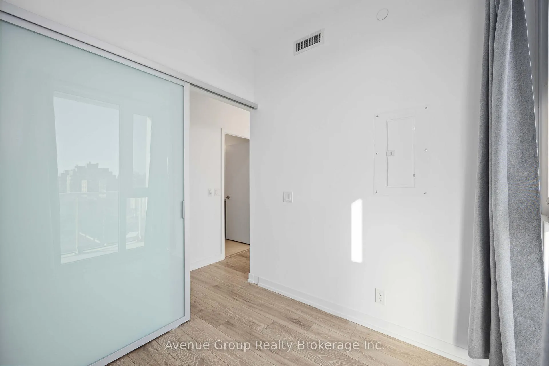 Photo 10 of Unit 827, 2020 Bathurst Street, Toronto, Humewood-Cedarvale — HOMEH