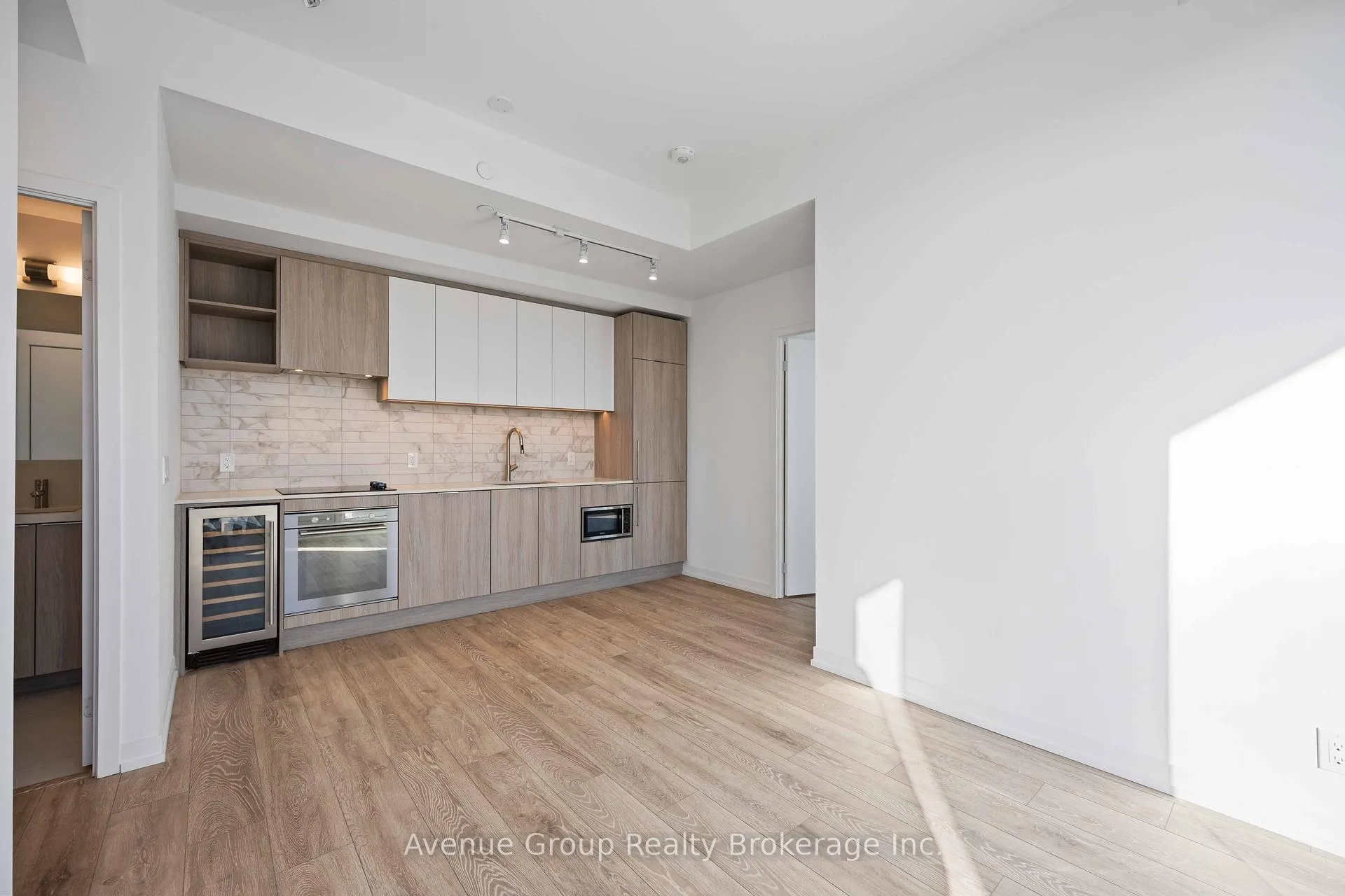 Photo 15 of Unit 827, 2020 Bathurst Street, Toronto, Humewood-Cedarvale — HOMEH