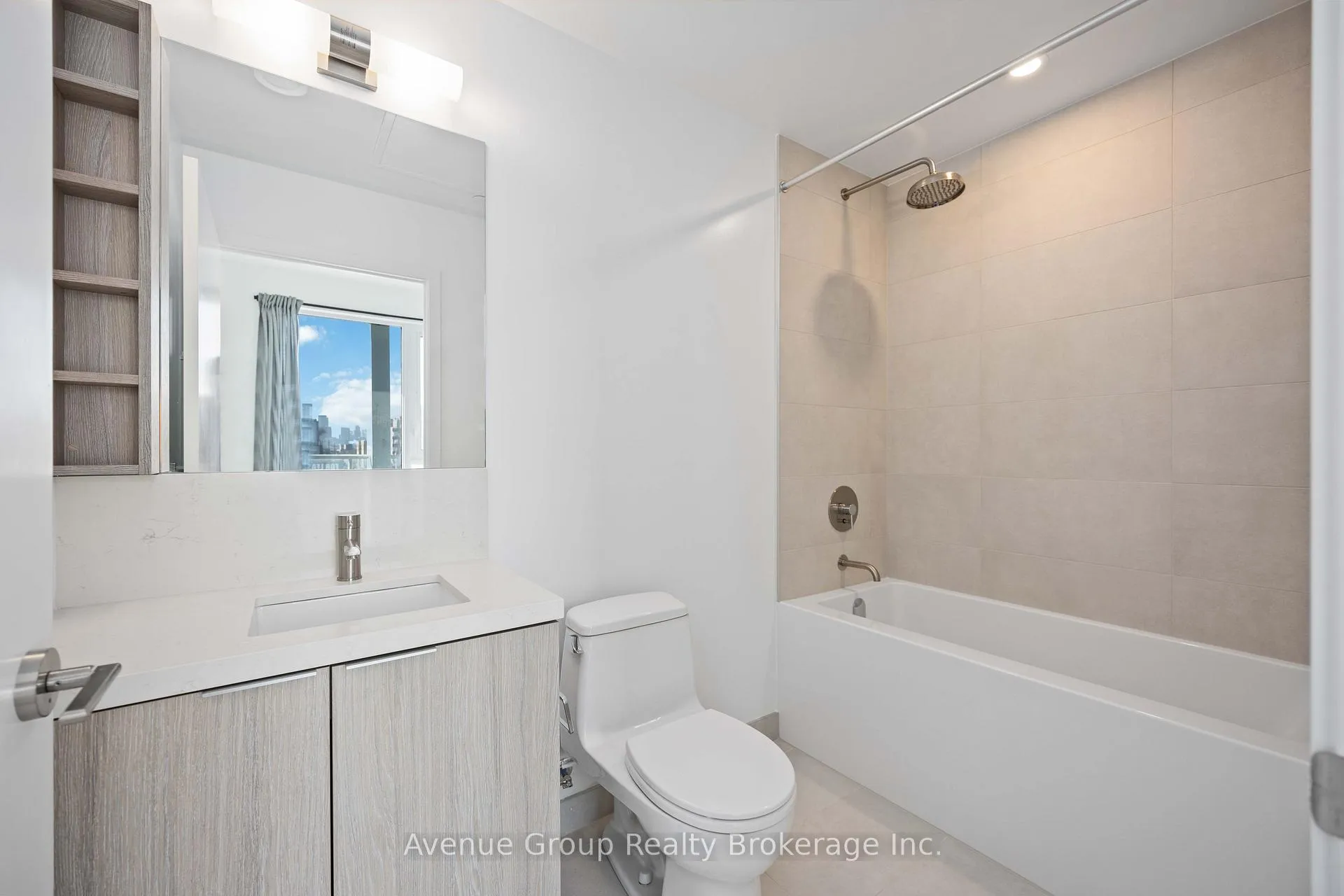 Photo 24 of Unit 827, 2020 Bathurst Street, Toronto, Humewood-Cedarvale — HOMEH