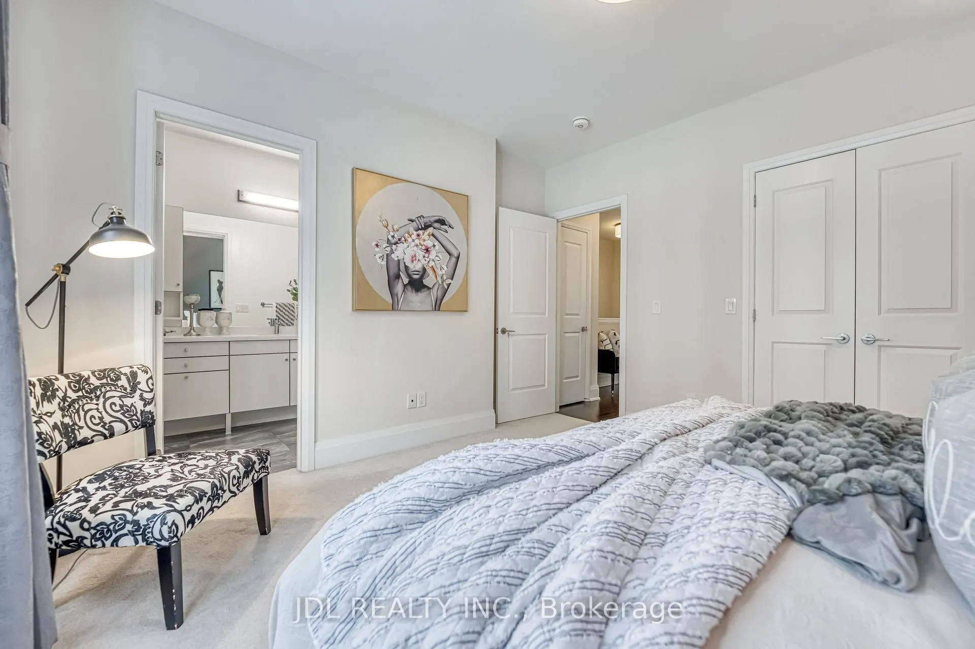 Photo 19 of 23 Village Parkway, Markham, Unionville — HOMEH