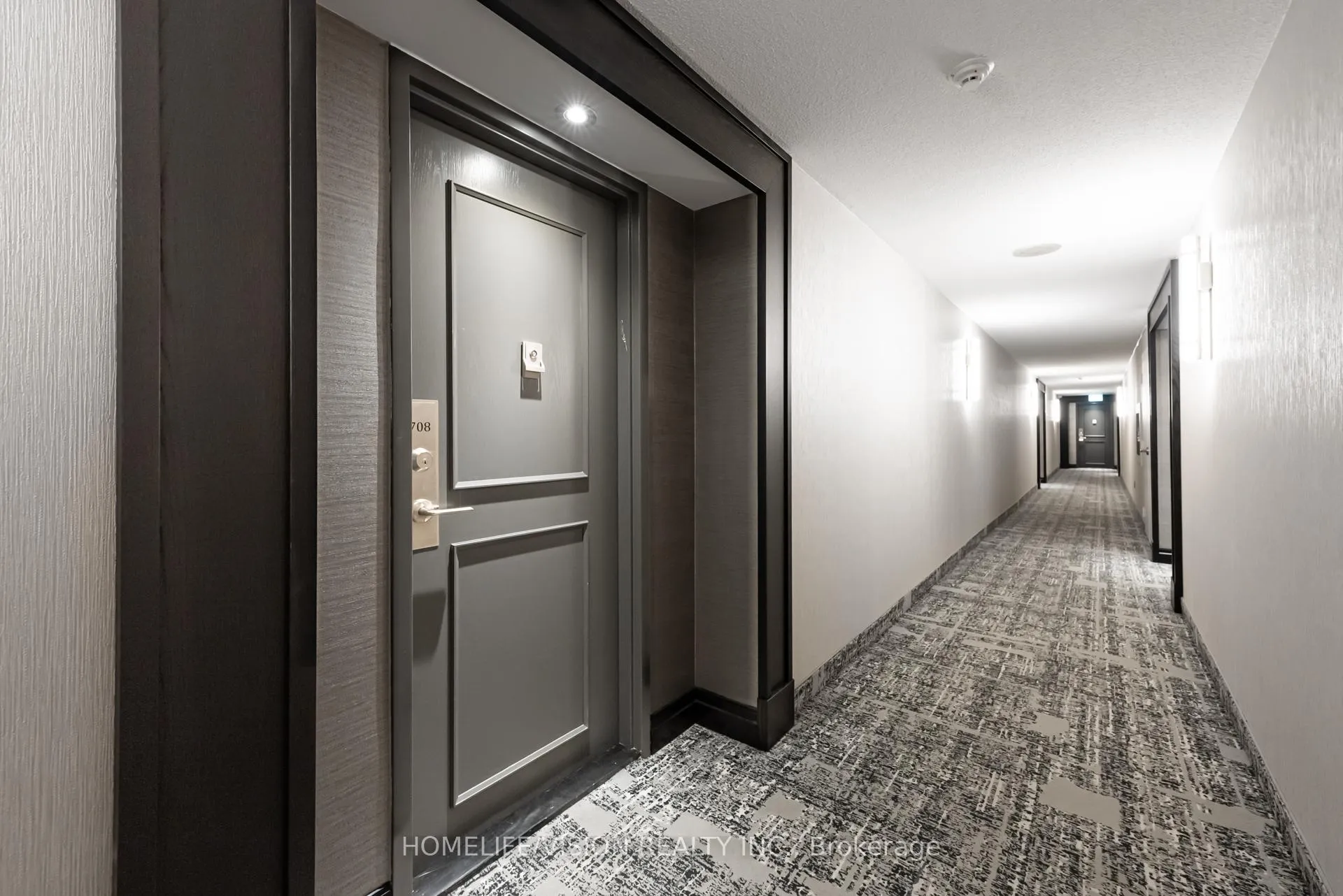 Photo 9 of Unit 708, 7460 Bathurst Street, Vaughan, Brownridge — HOMEH