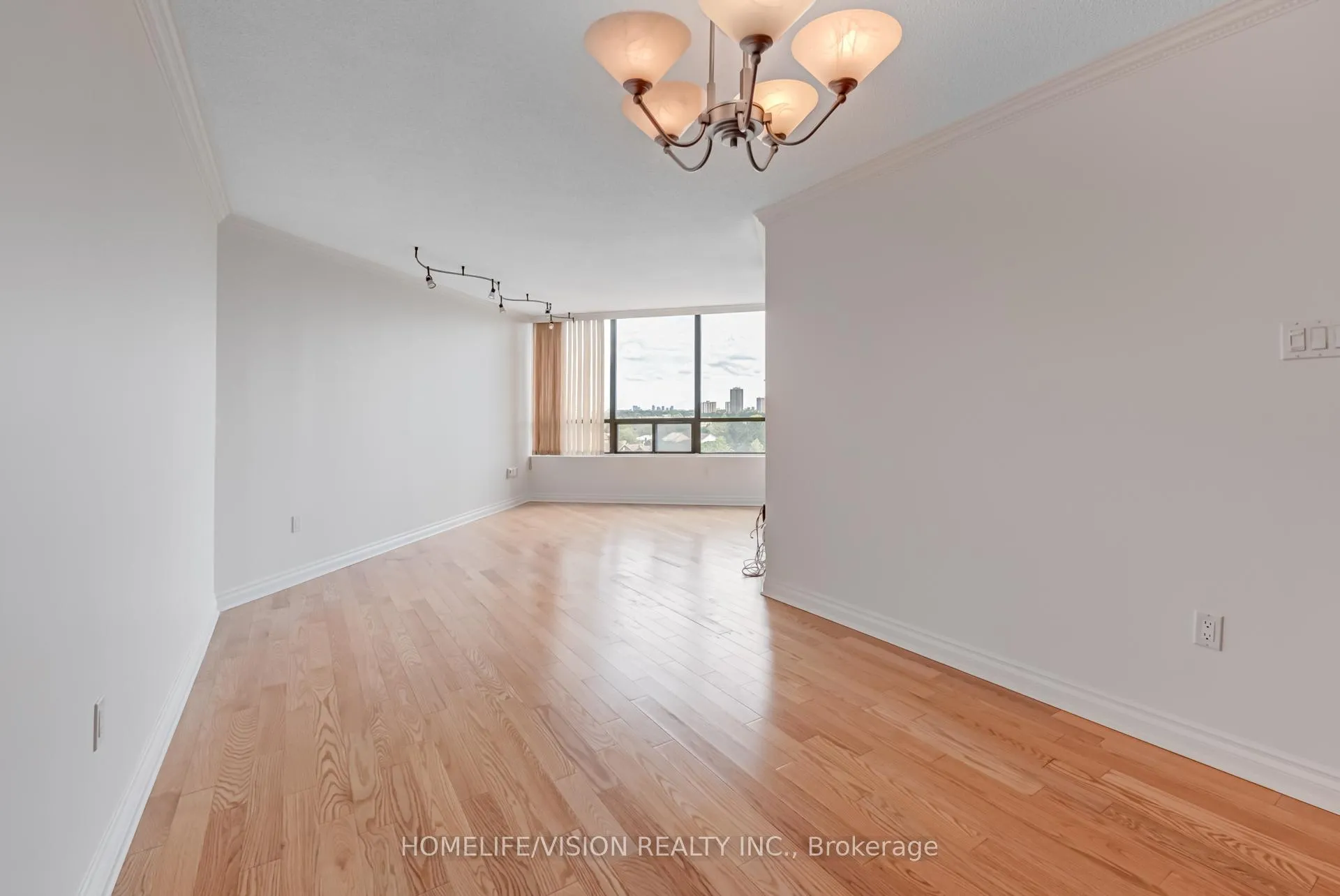 Photo 14 of Unit 708, 7460 Bathurst Street, Vaughan, Brownridge — HOMEH
