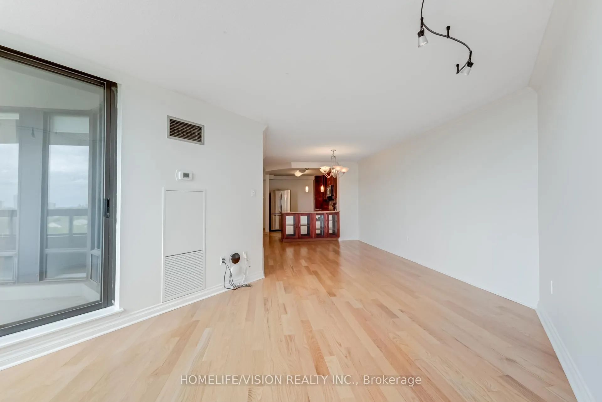 Photo 17 of Unit 708, 7460 Bathurst Street, Vaughan, Brownridge — HOMEH